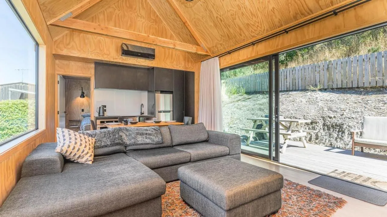 Property building in Picture Perfect - Queenstown Holiday Home