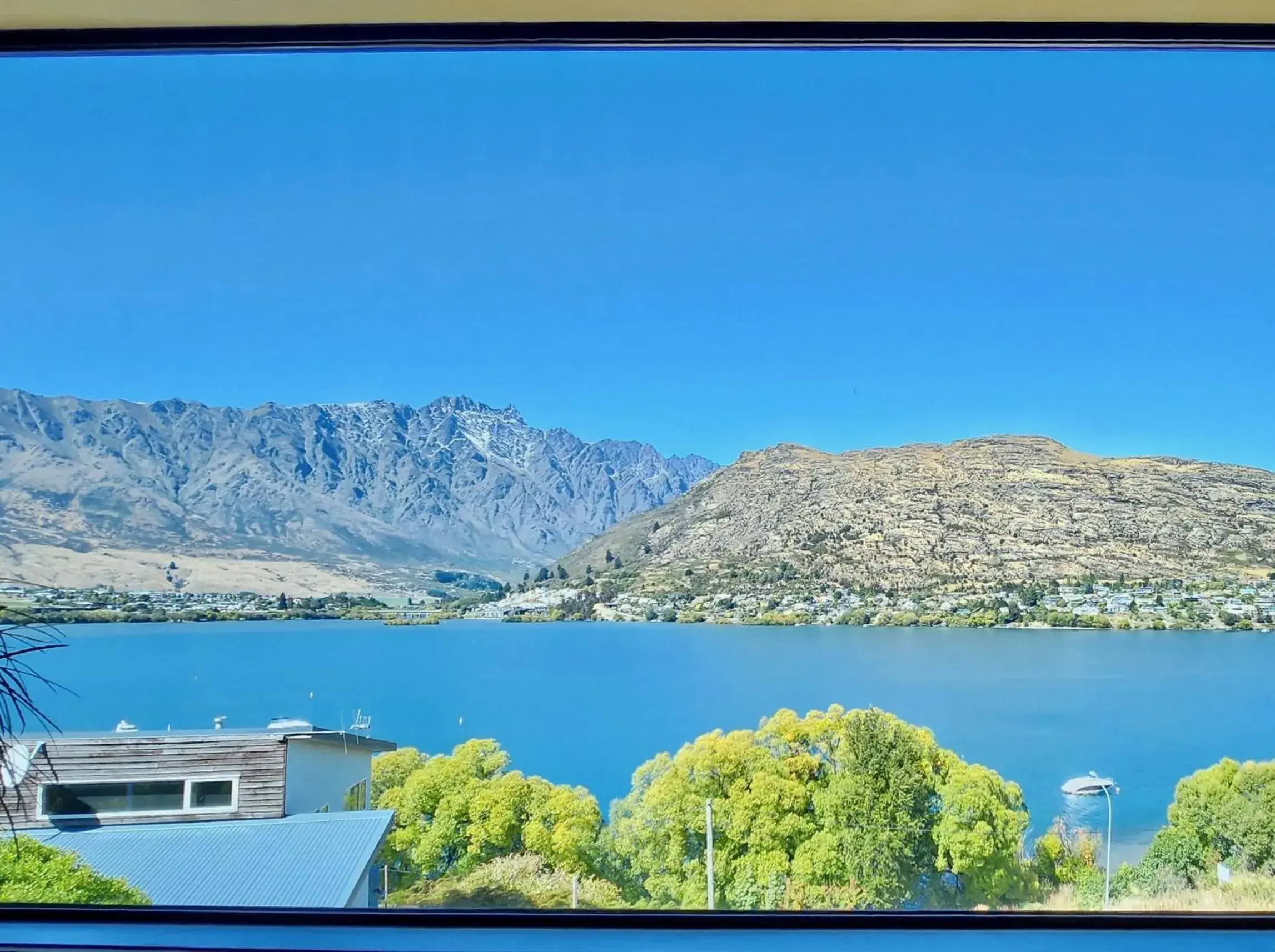 Picture Perfect - Queenstown Holiday Home Picture Perfect - Queenstown Holiday Home