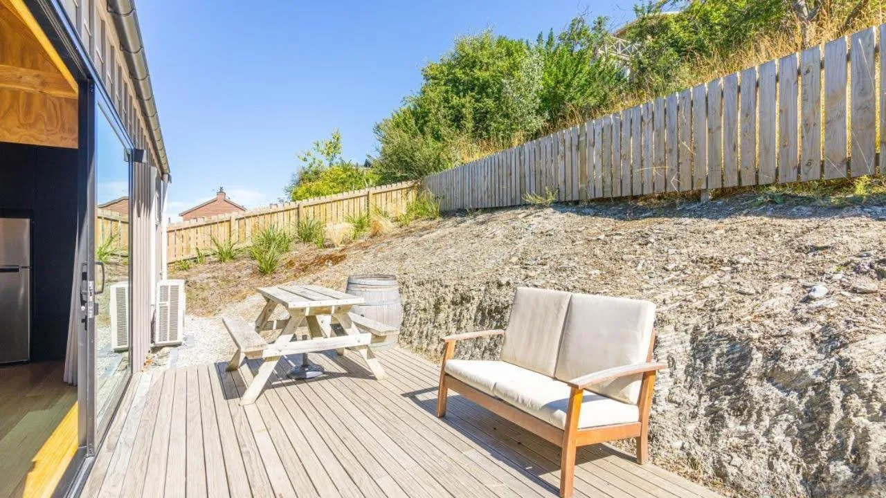 Property building in Picture Perfect - Queenstown Holiday Home