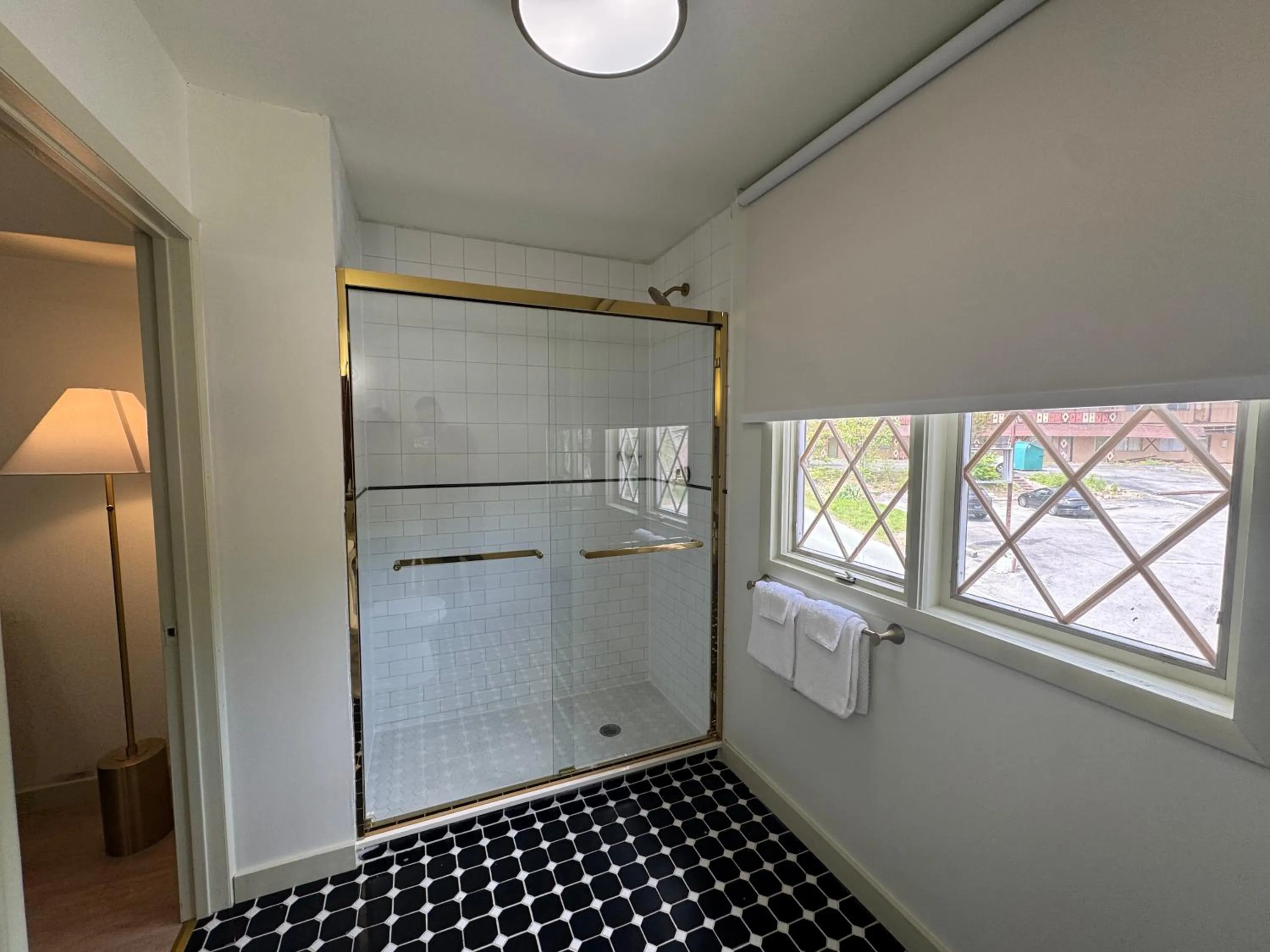 Shower in Ski Mountain Lodge