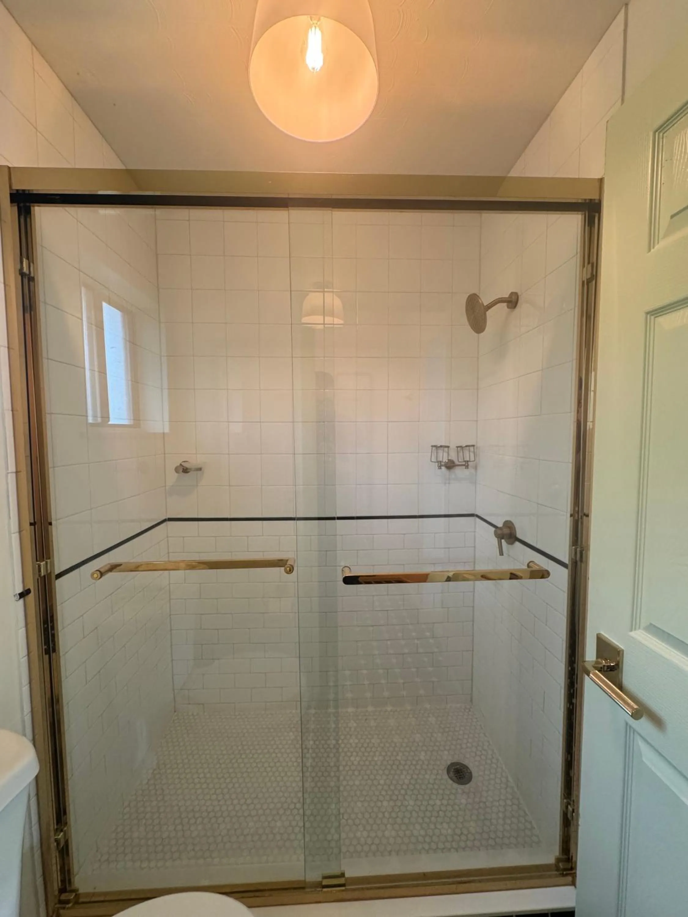 Shower in Ski Mountain Lodge