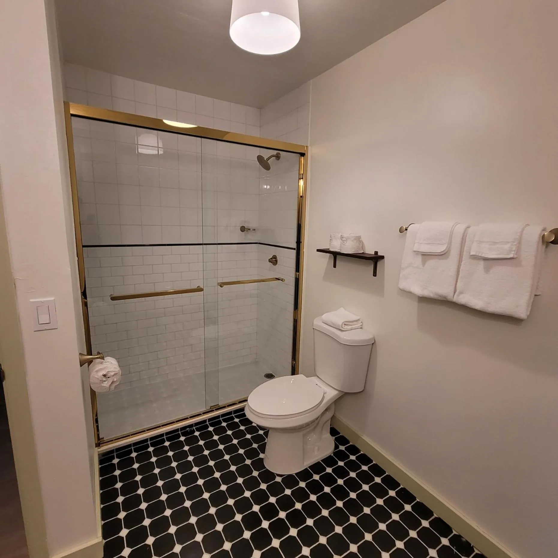 Shower in Ski Mountain Lodge