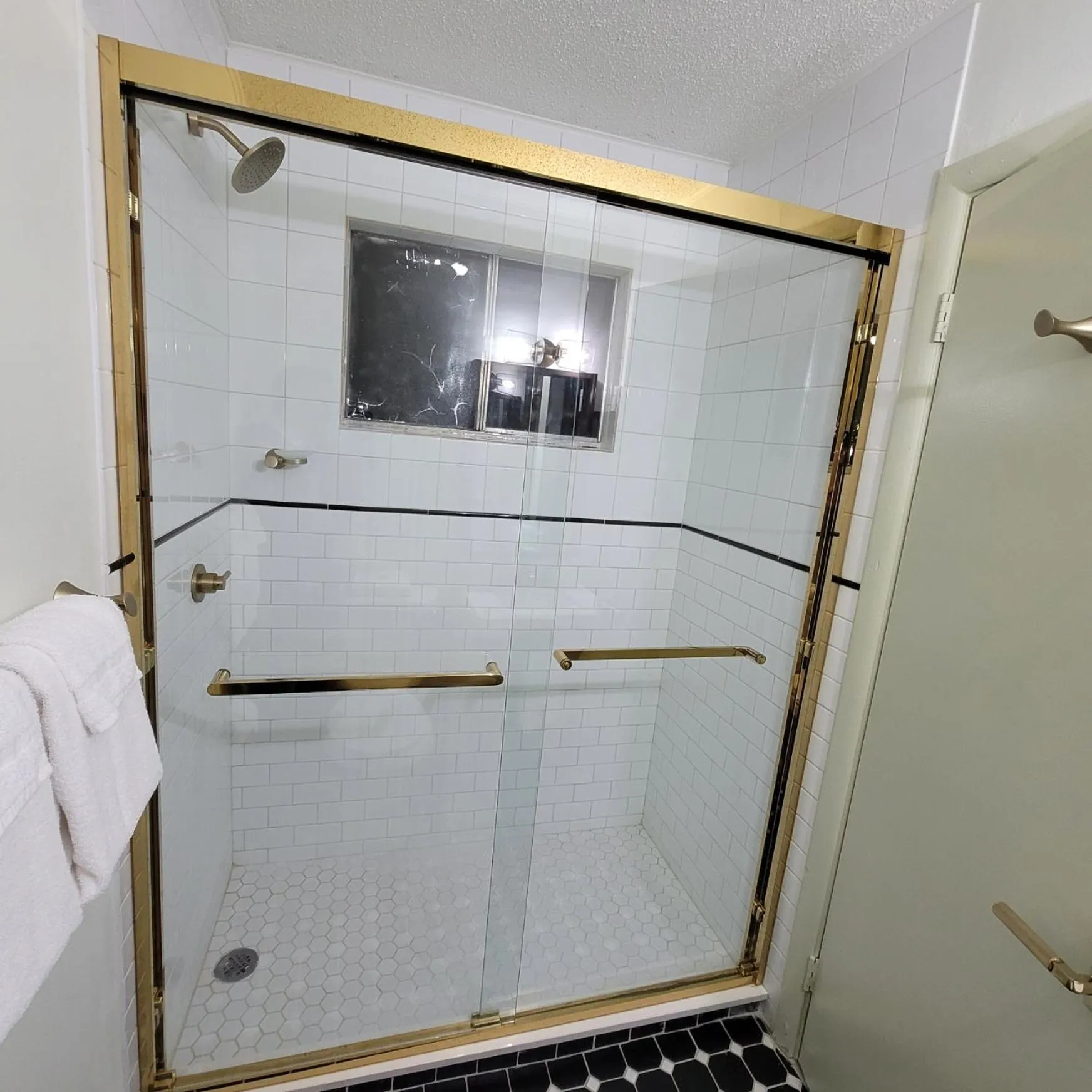 Shower in Ski Mountain Lodge