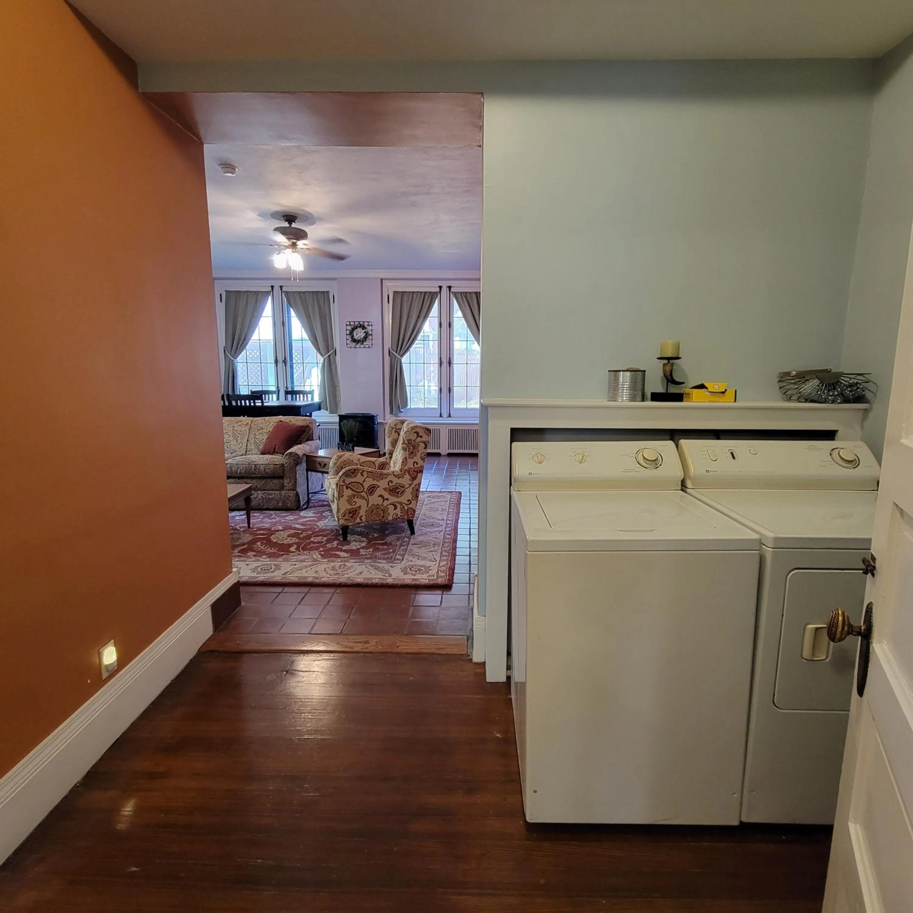 laundry in Art and Lodging