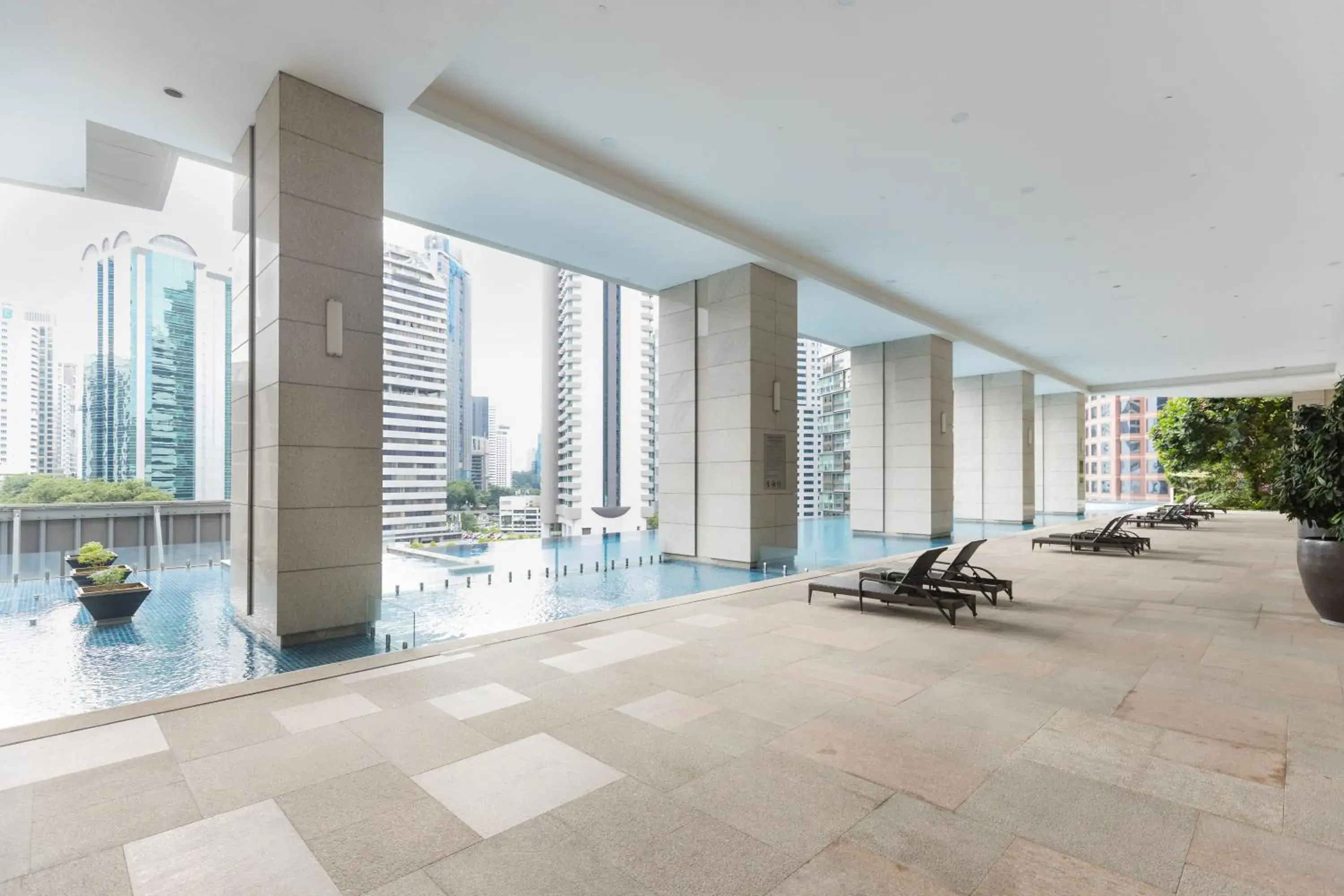 Swimming pool in Banyan Signatures Pavilion Kuala Lumpur Swimming pool in Banyan Signatures Pavilion Kuala Lumpur