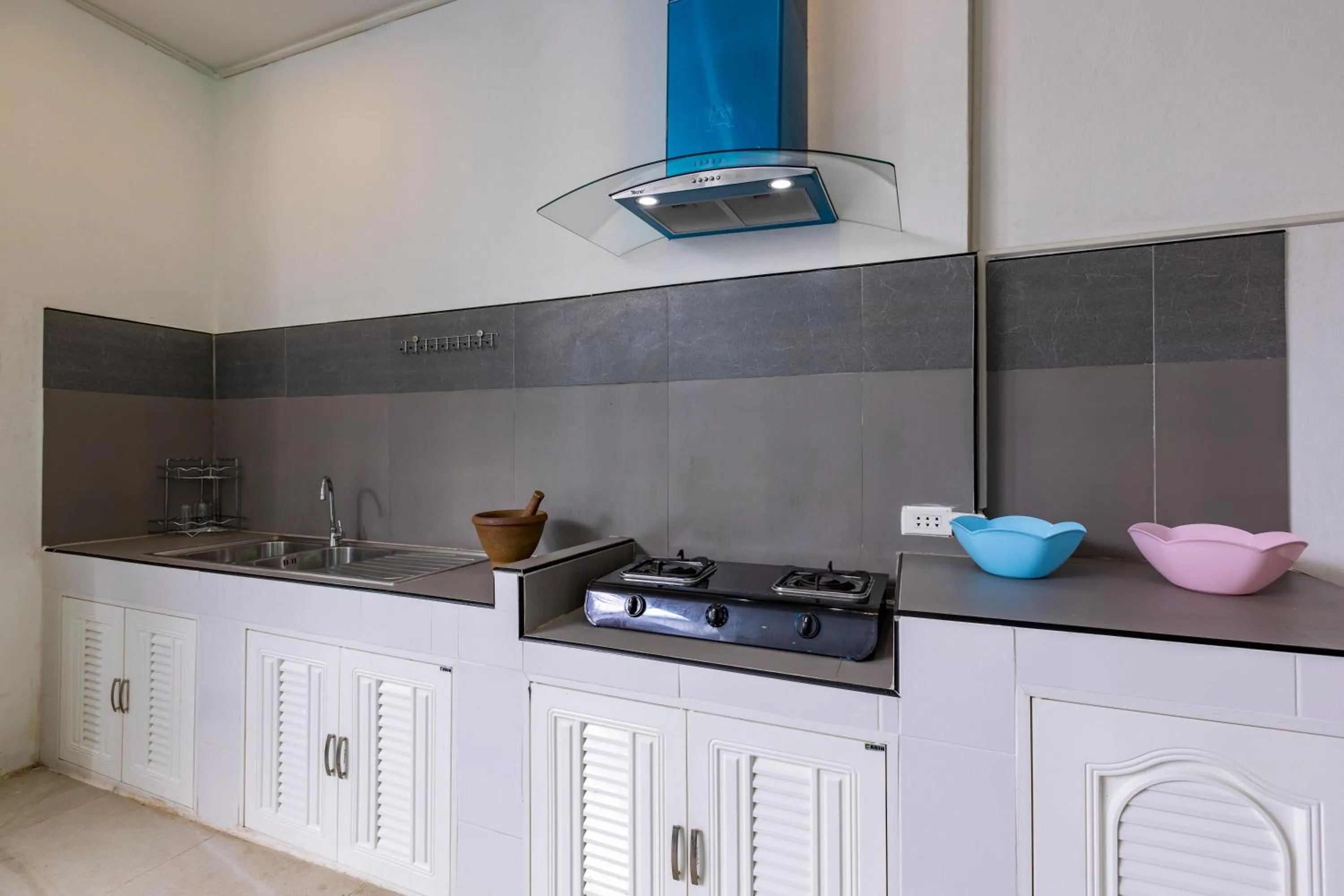 4 Bedroom Modern Pool Villa BL10