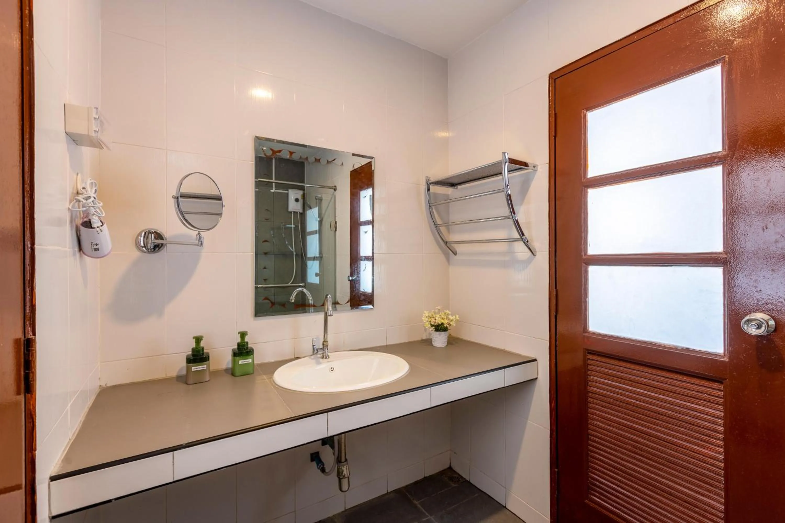 4 Bedroom Modern Pool Villa BL10