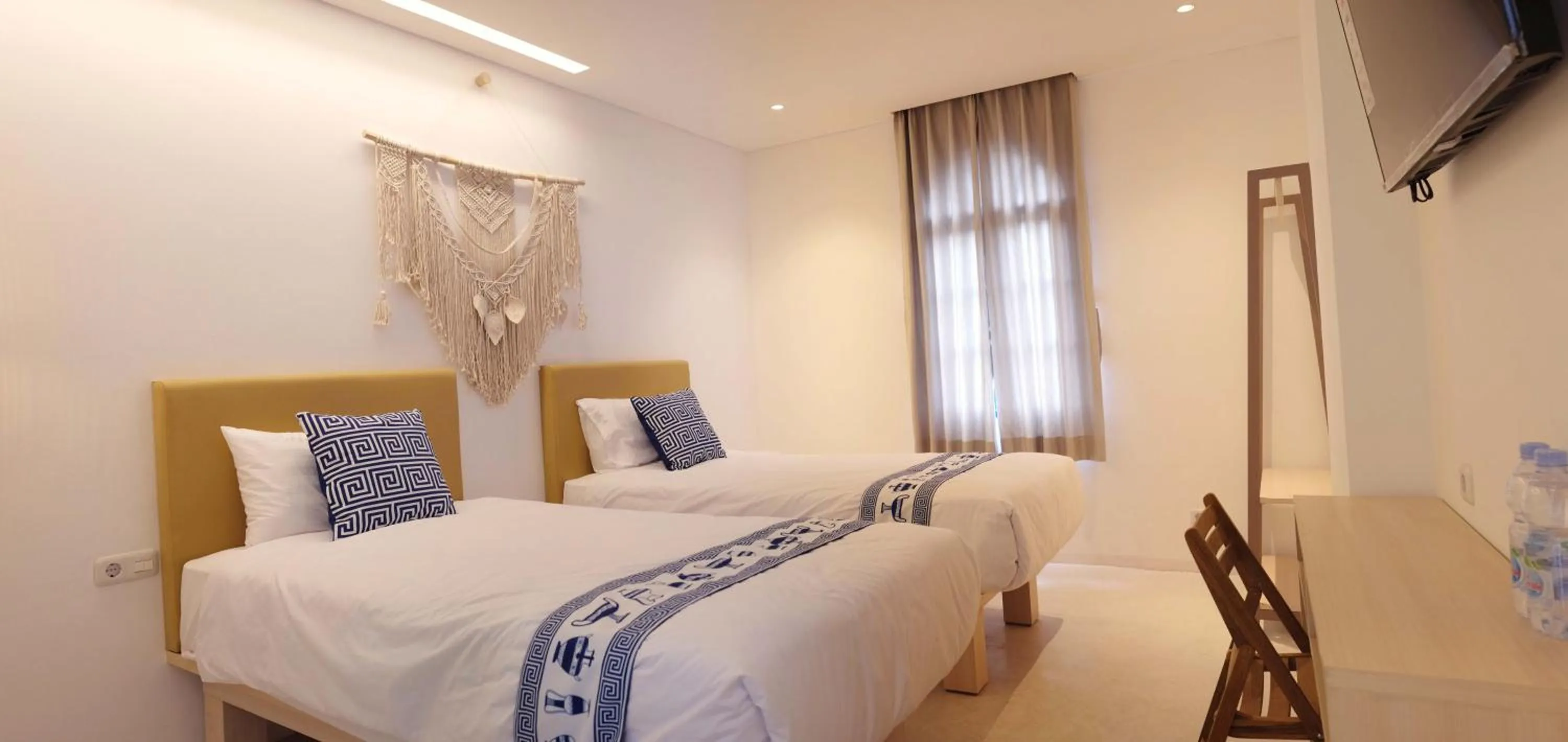 Bed in Little Mykonos