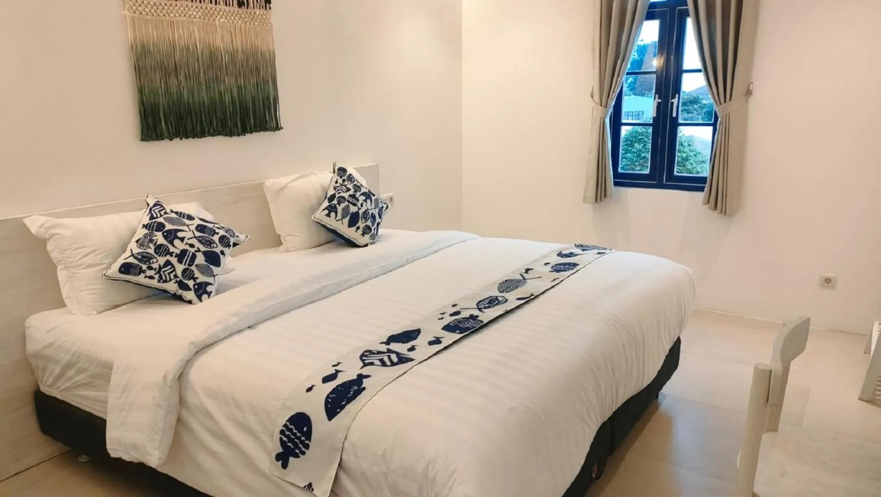 Bed in Little Mykonos