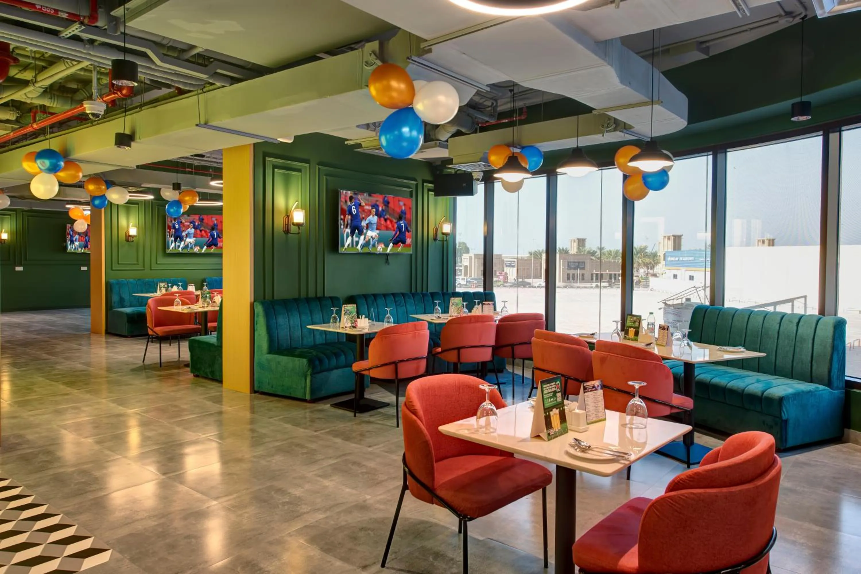 Restaurant/places to eat in Wescott Hotel