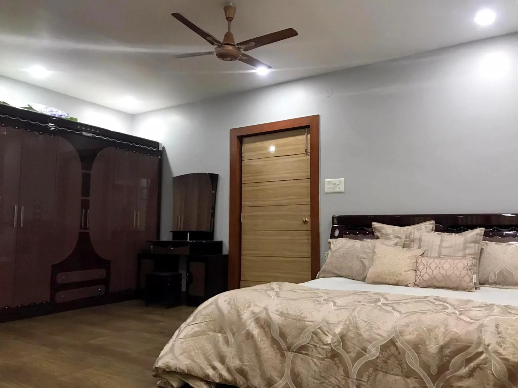 Bed in Mariya Condo hotel