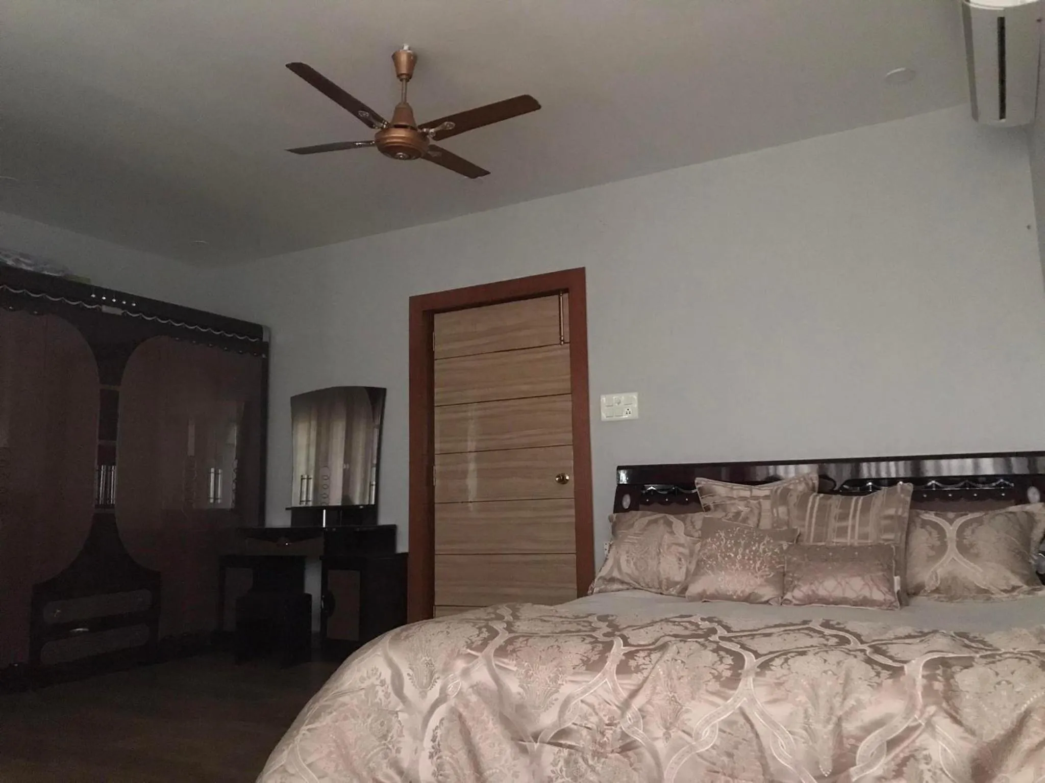 Bedroom, Bed in Mariya Condo hotel