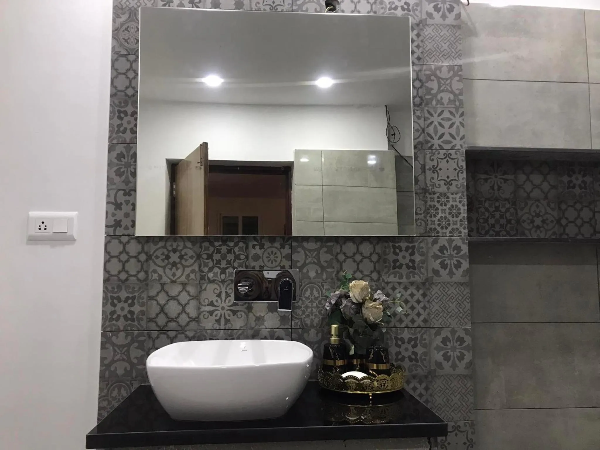 Bathroom in Mariya Condo hotel