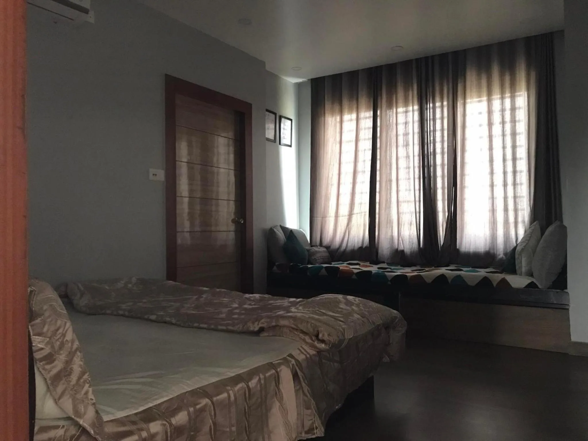 Photo of the whole room, Bed in Mariya Condo hotel