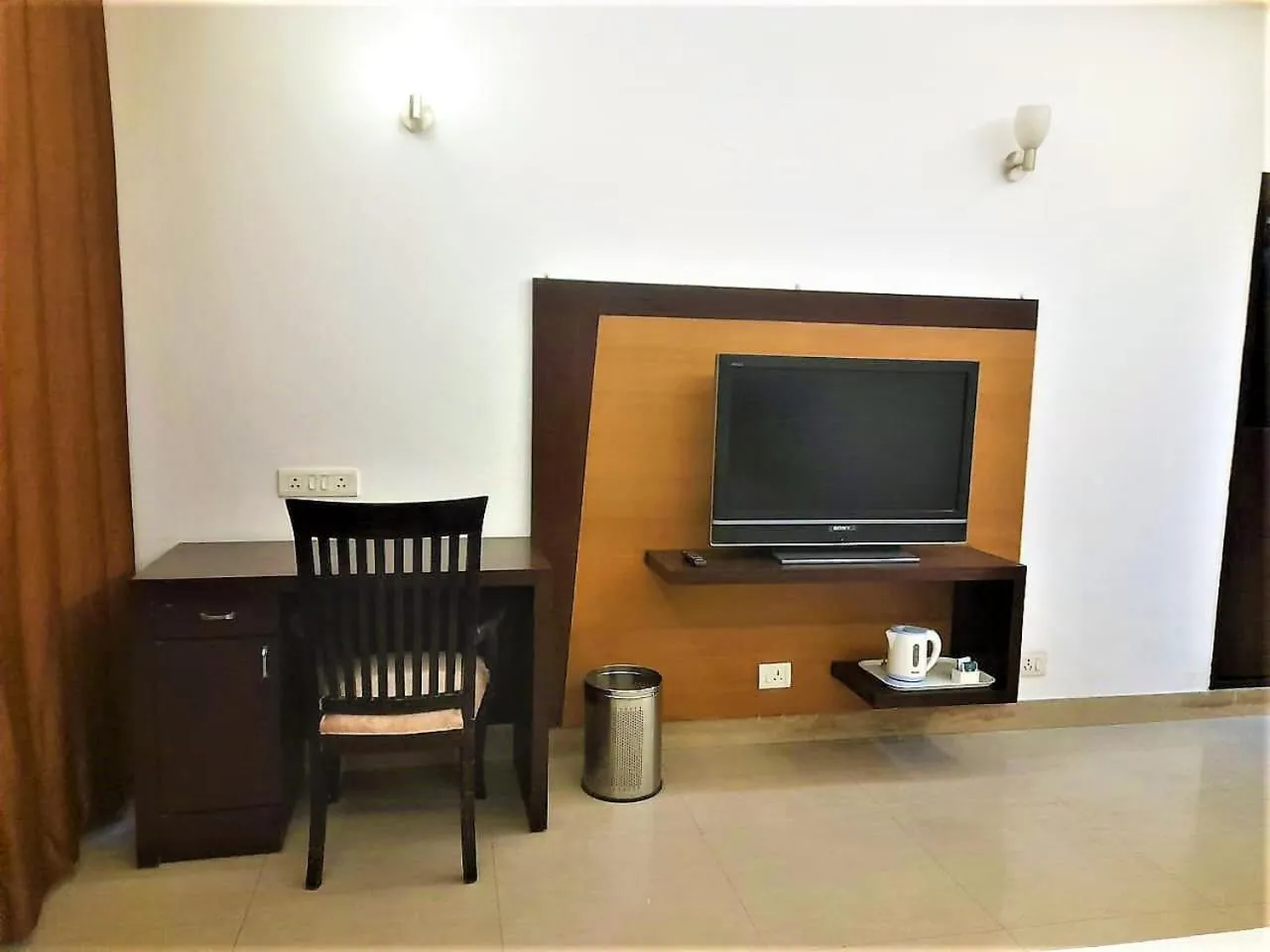 Tavisha Villa Film City Road Dadri Road