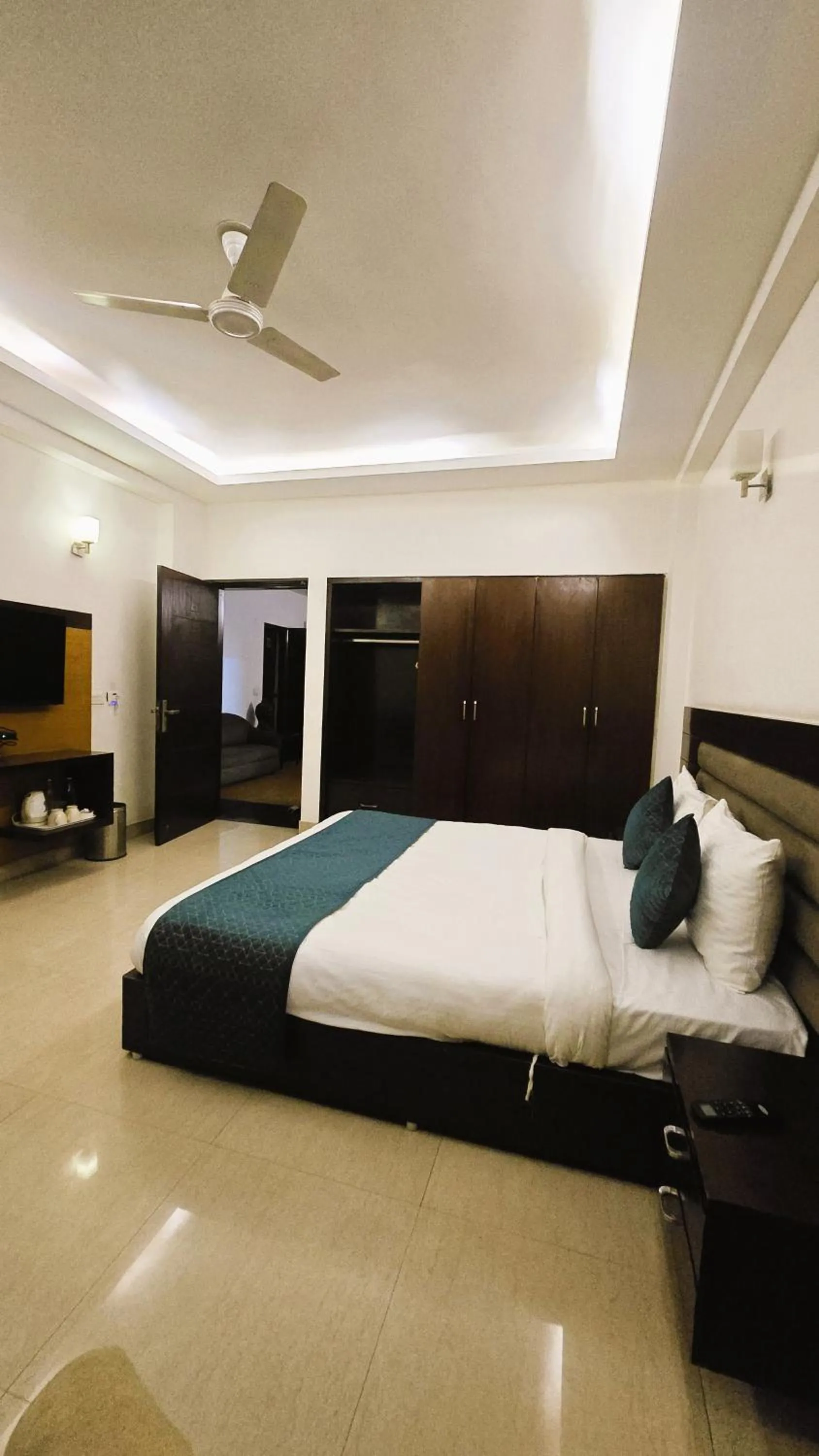 Bed in Tavisha Villa Film City Road Dadri Road