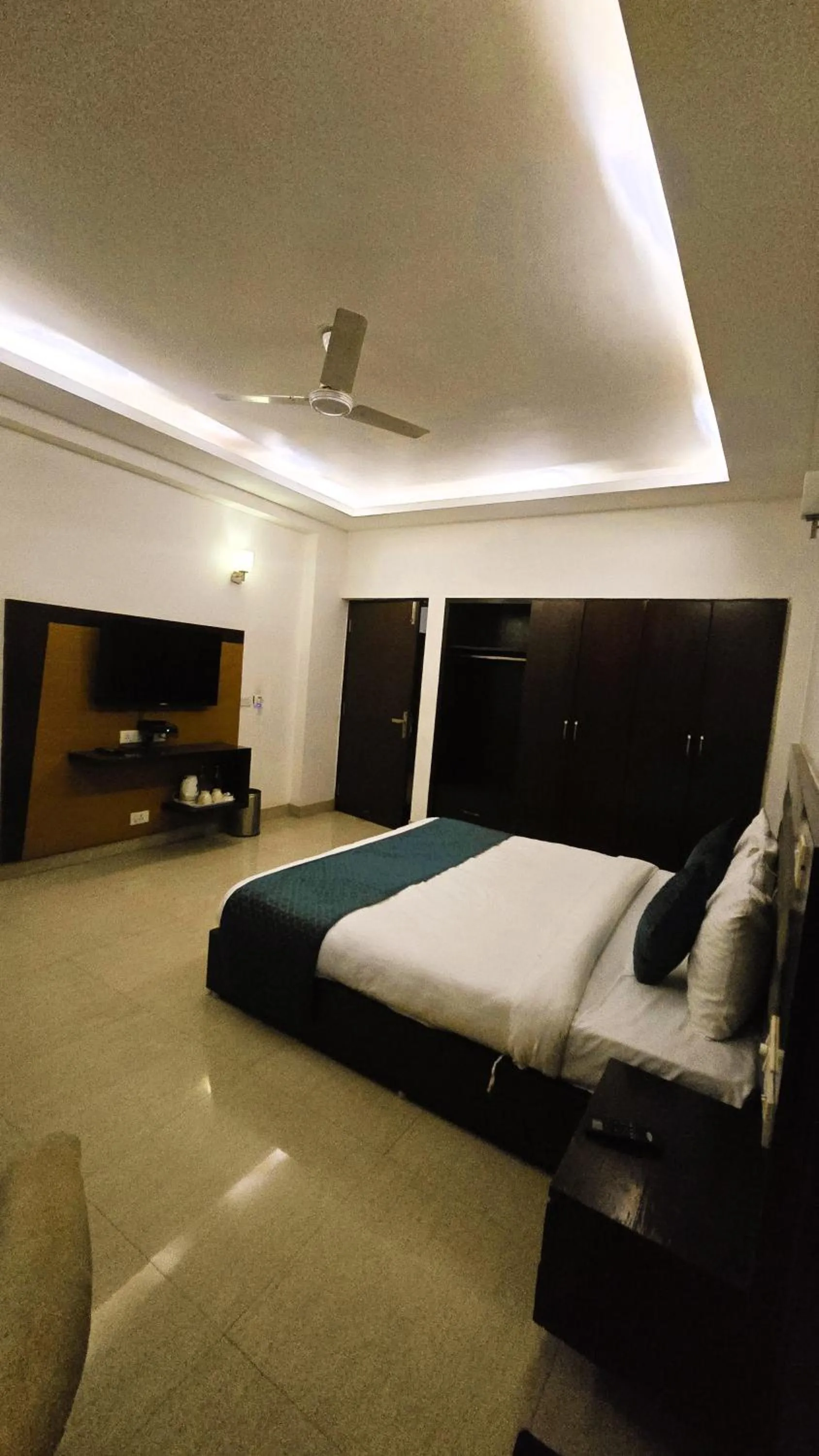 Bed in Tavisha Villa Film City Road Dadri Road