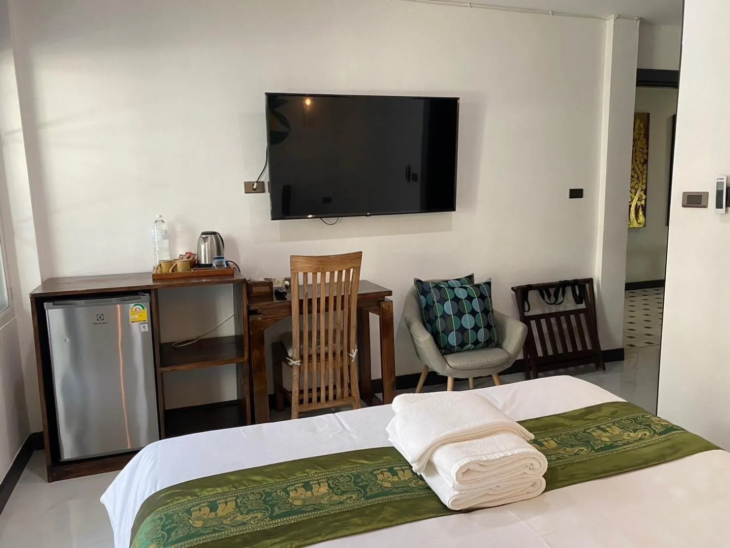 Property building, Bed in Lemon Guesthouse