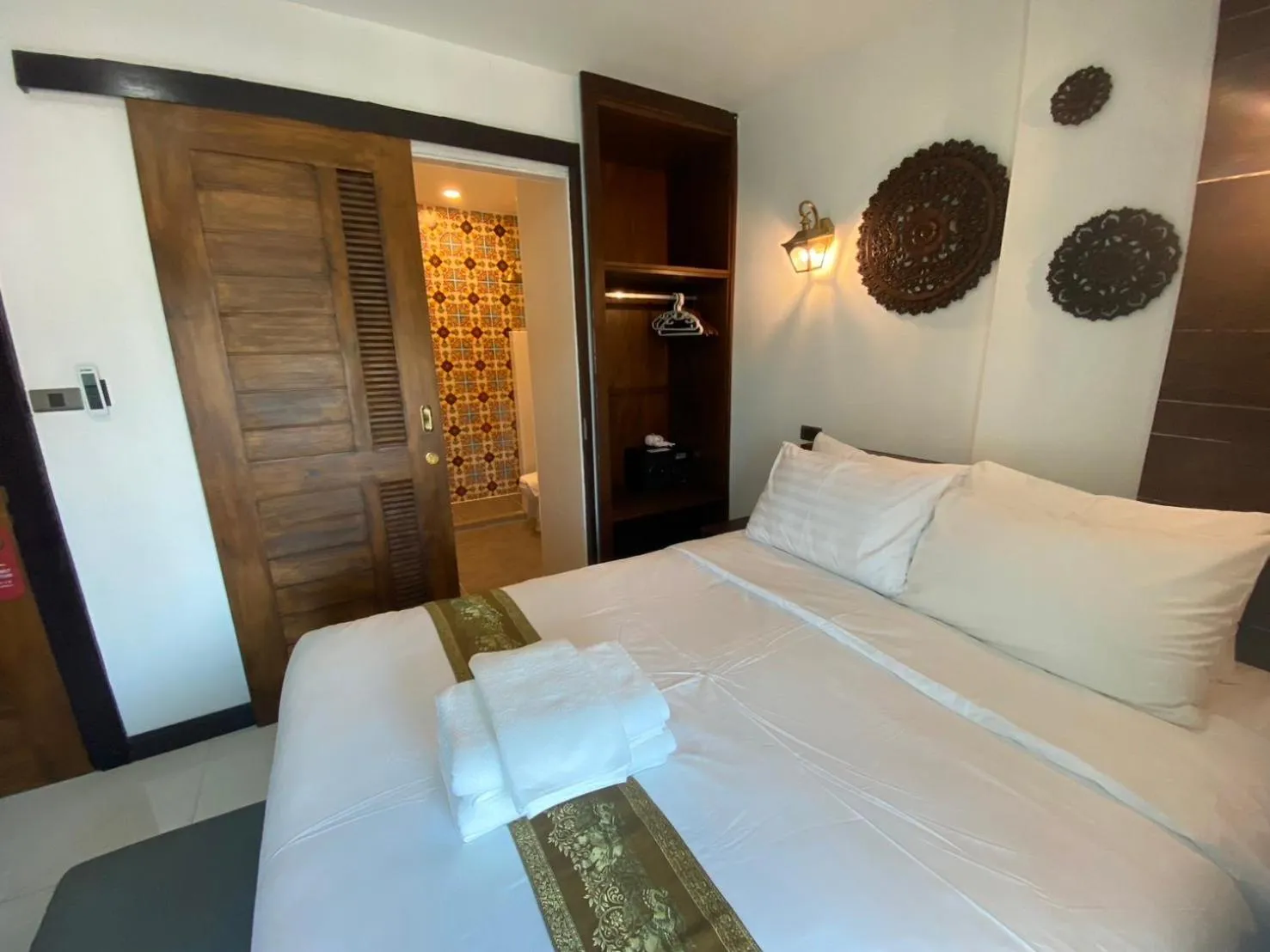 Property building, Bed in Lemon Guesthouse