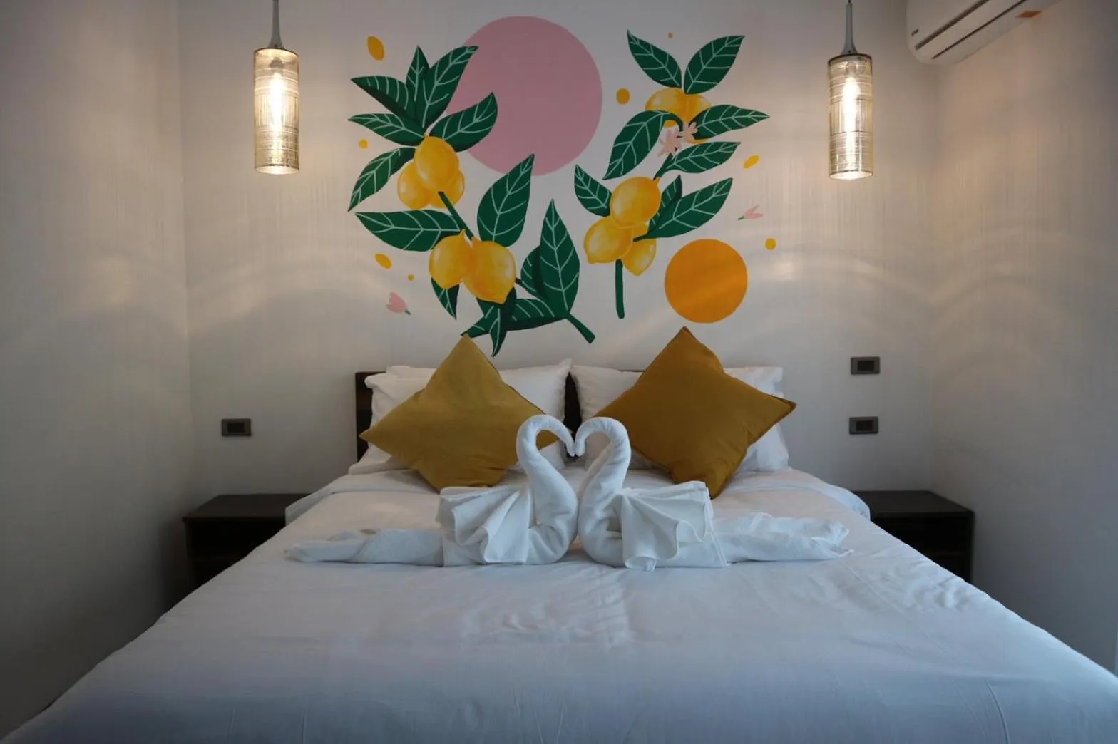 Property building, Bed in Lemon Guesthouse