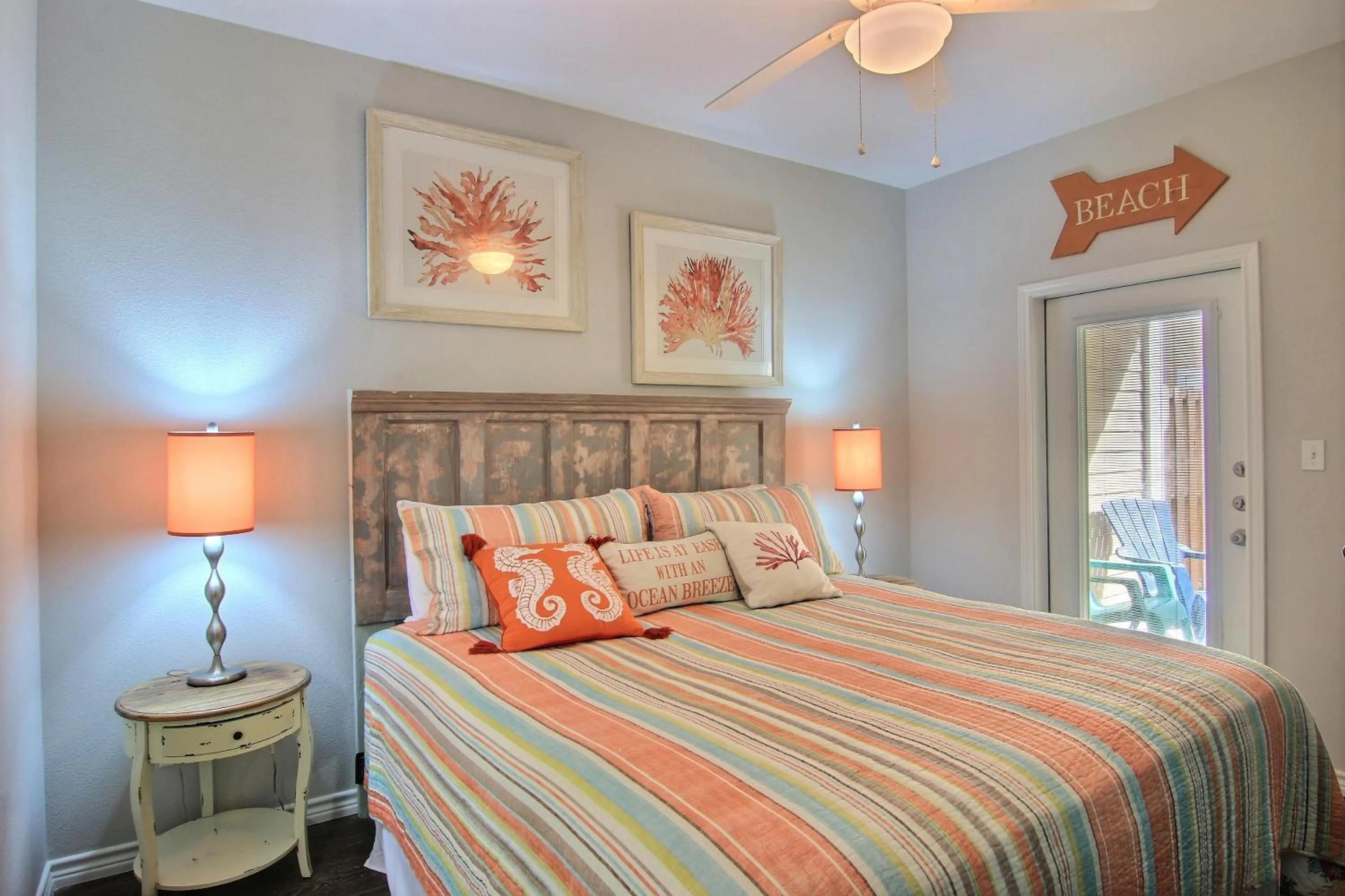 Property building, Bed in Port A Good Time