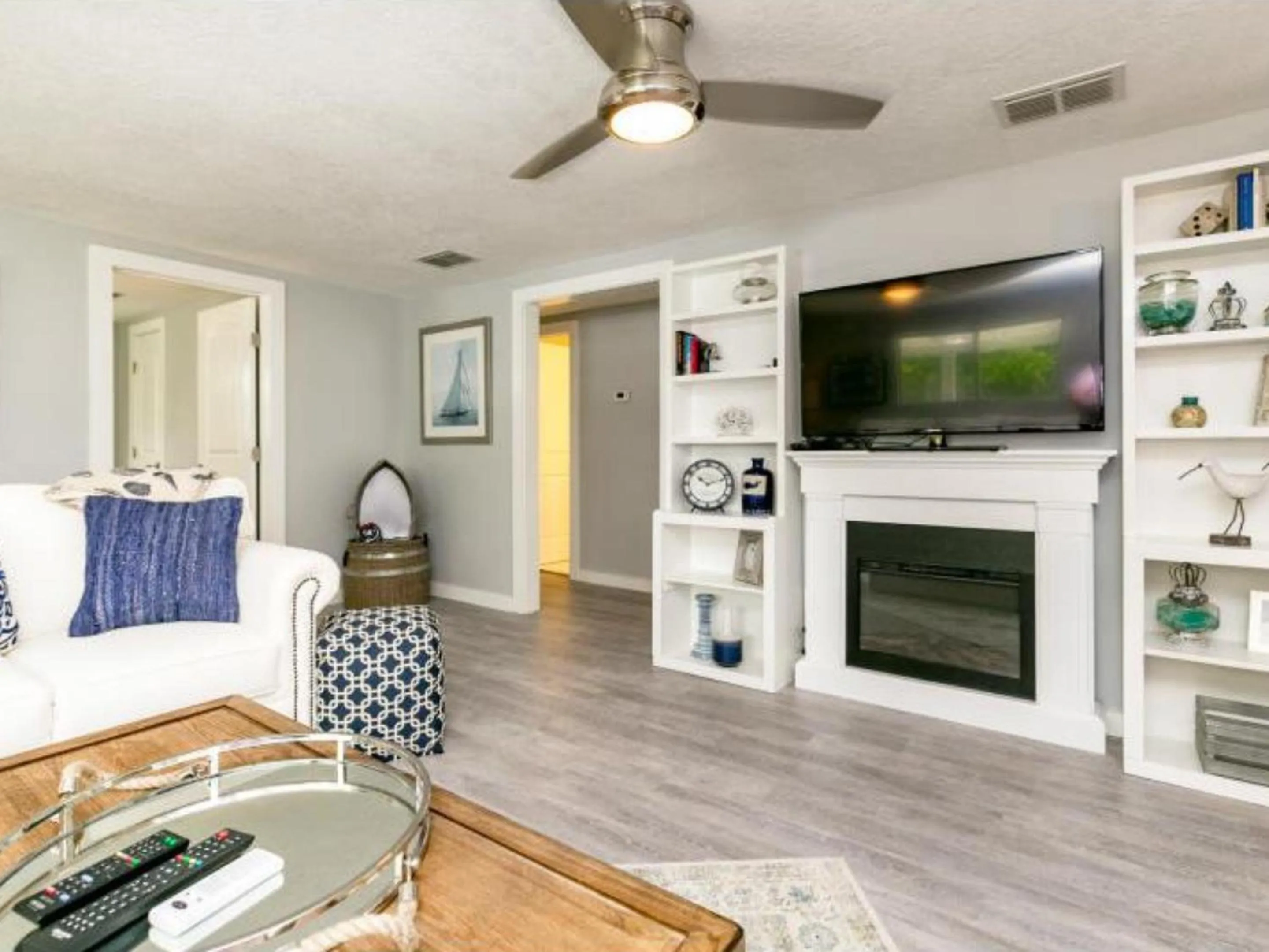 Property building in Cape Cod Cottage