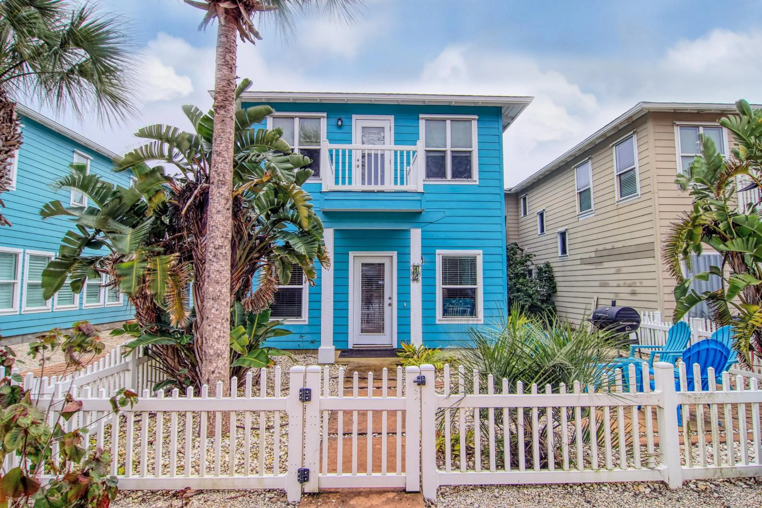 Property building in The Ohana Hut
