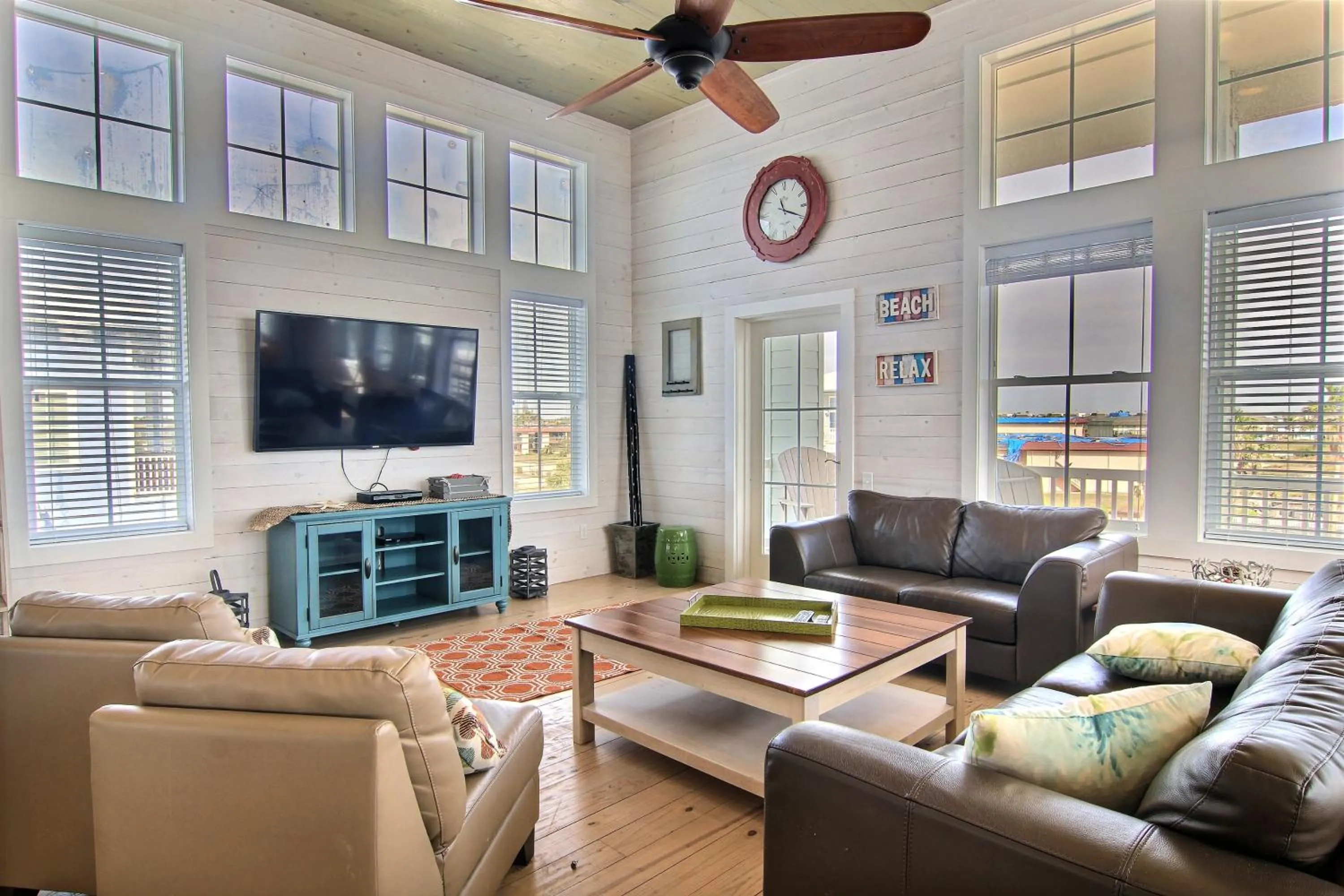 Property building in Bella Vista - Port Aransas