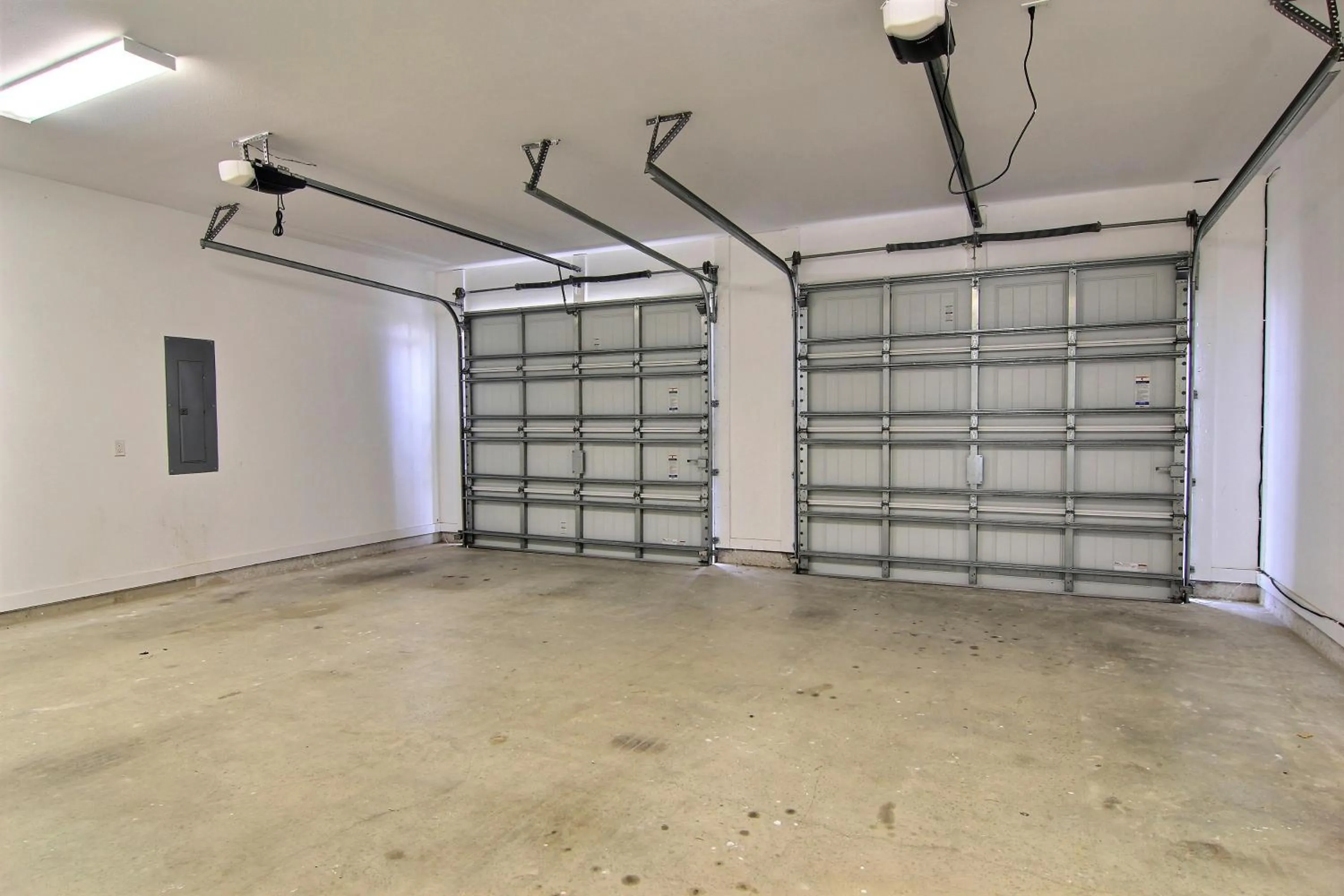 Property building in Bella Vista - Port Aransas