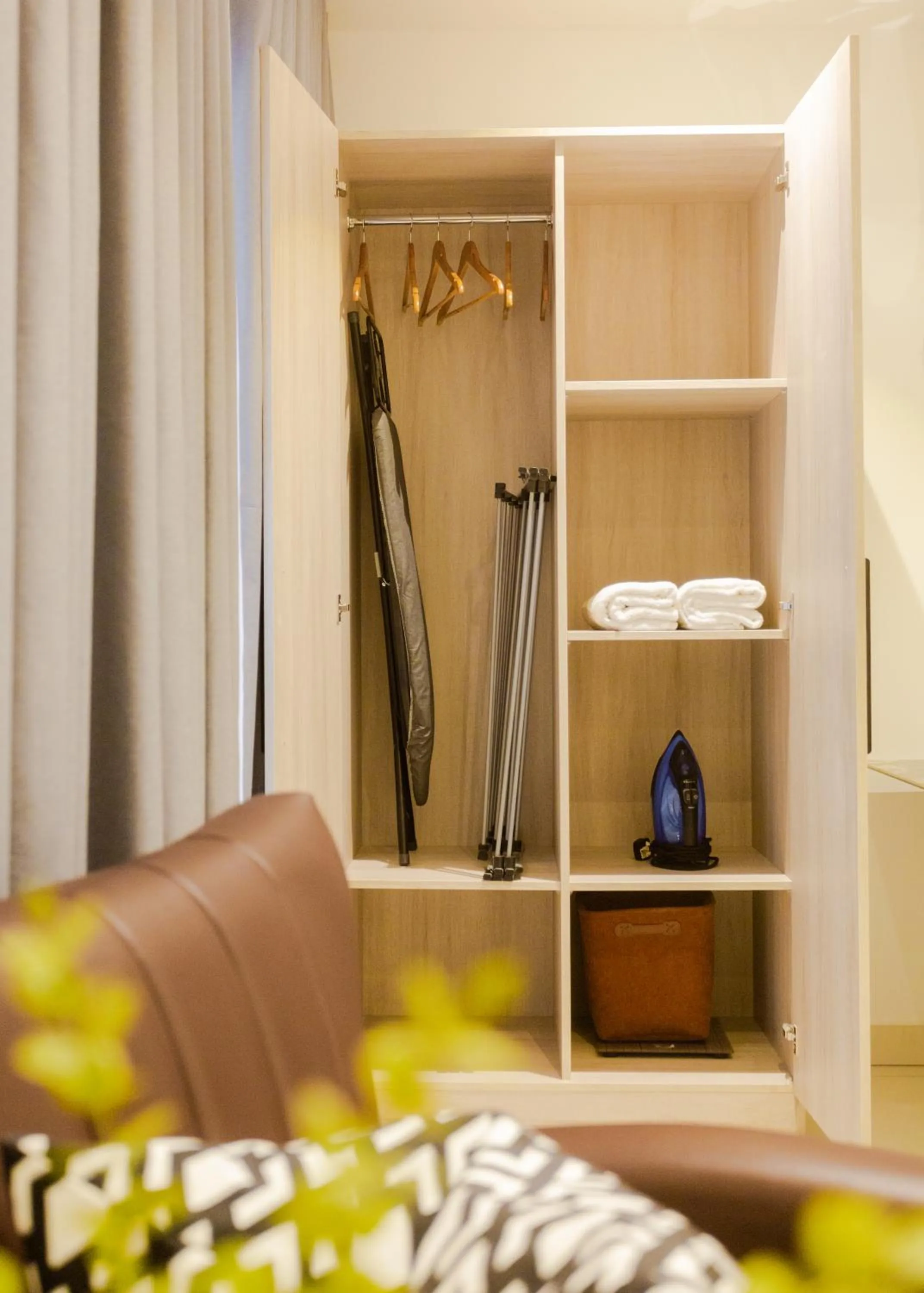 flat iron in Accra Luxury Apartments @ The Lennox