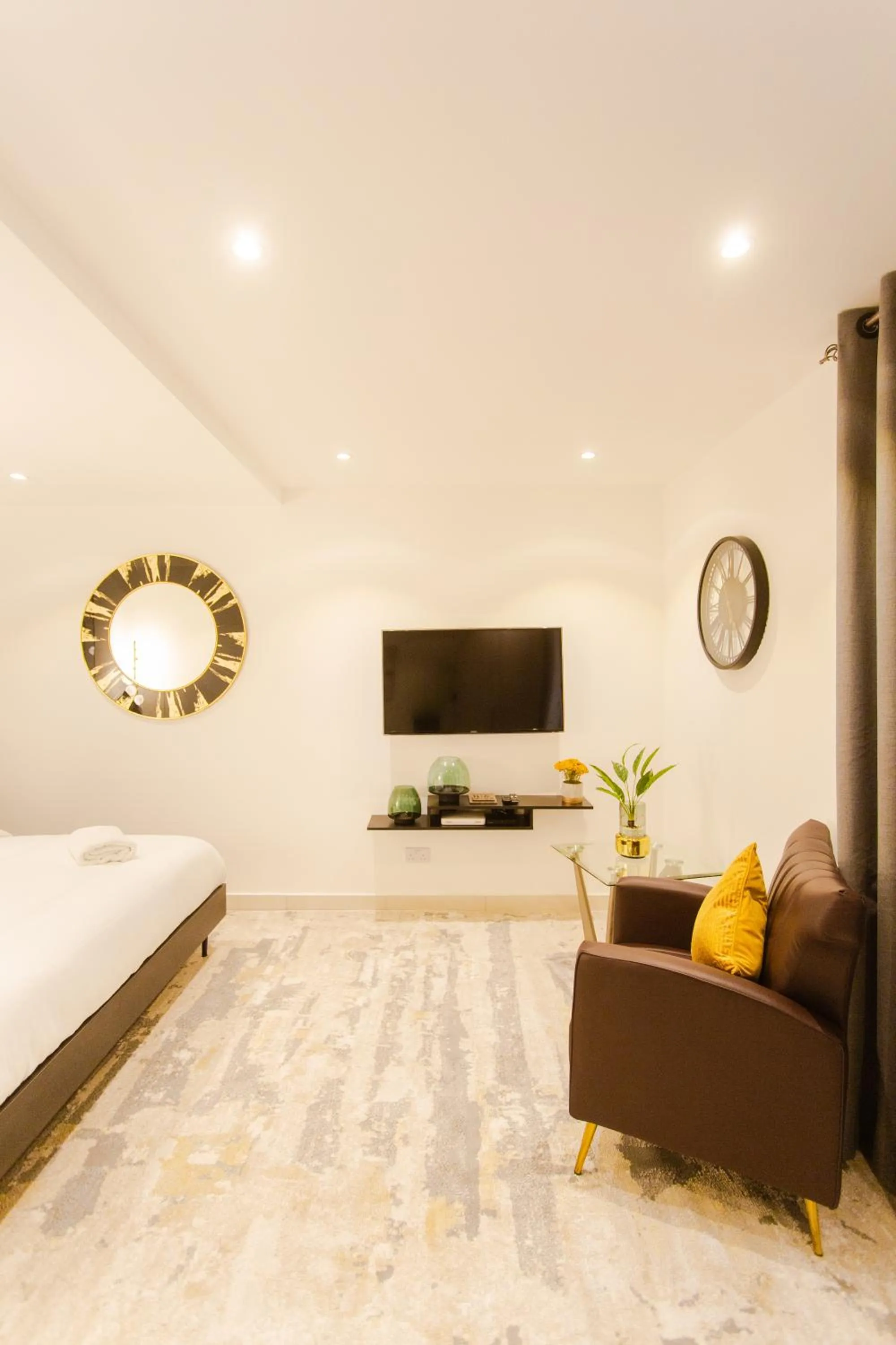 Bed in Accra Luxury Apartments @ The Lennox