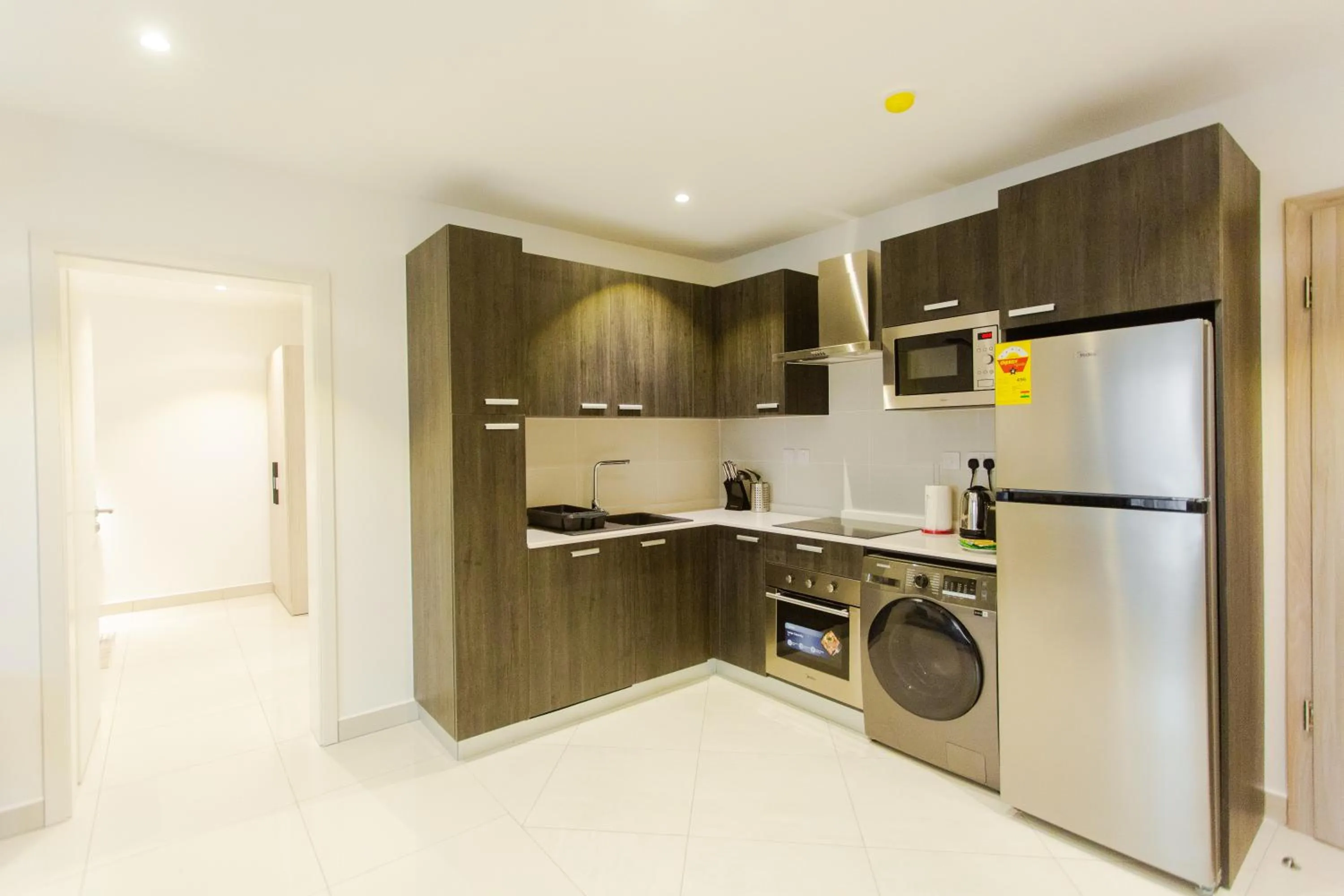 Kitchen or kitchenette in Accra Luxury Apartments @ The Lennox