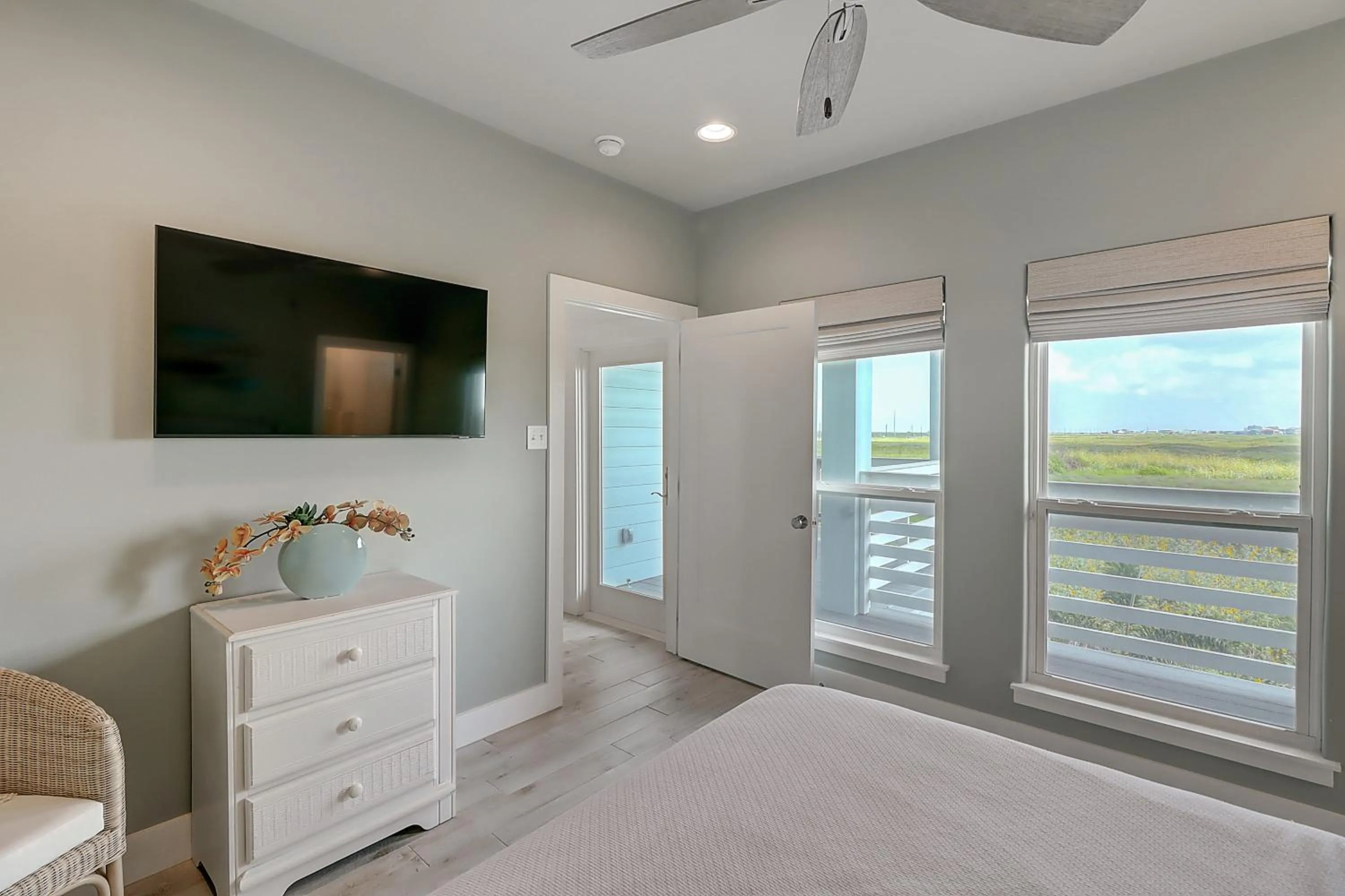 Bed in BeachHouse Bliss