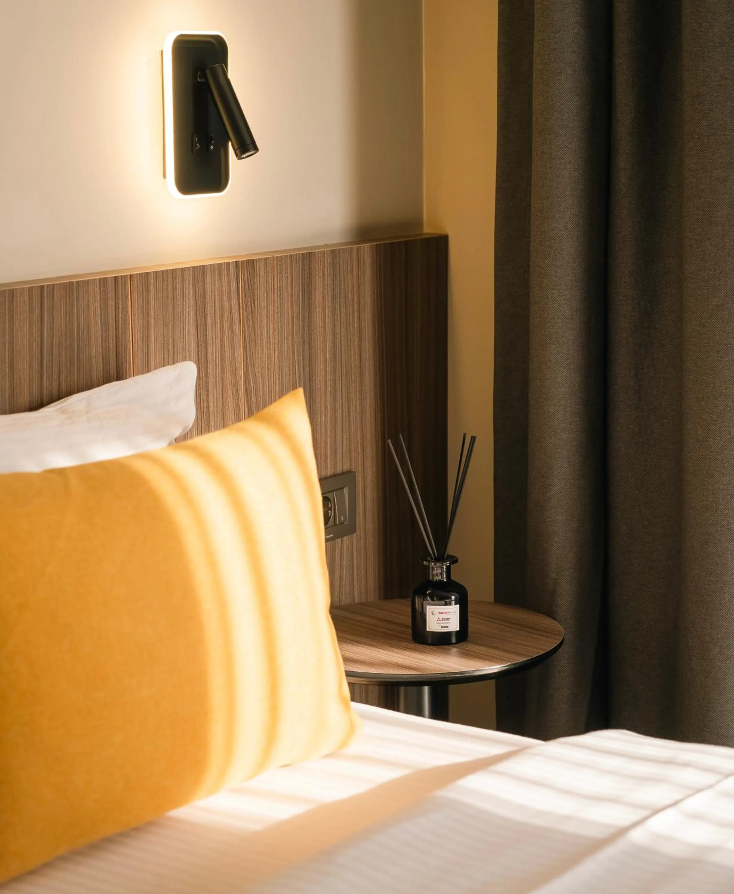 Bedroom, Bed in Vesta Rooms