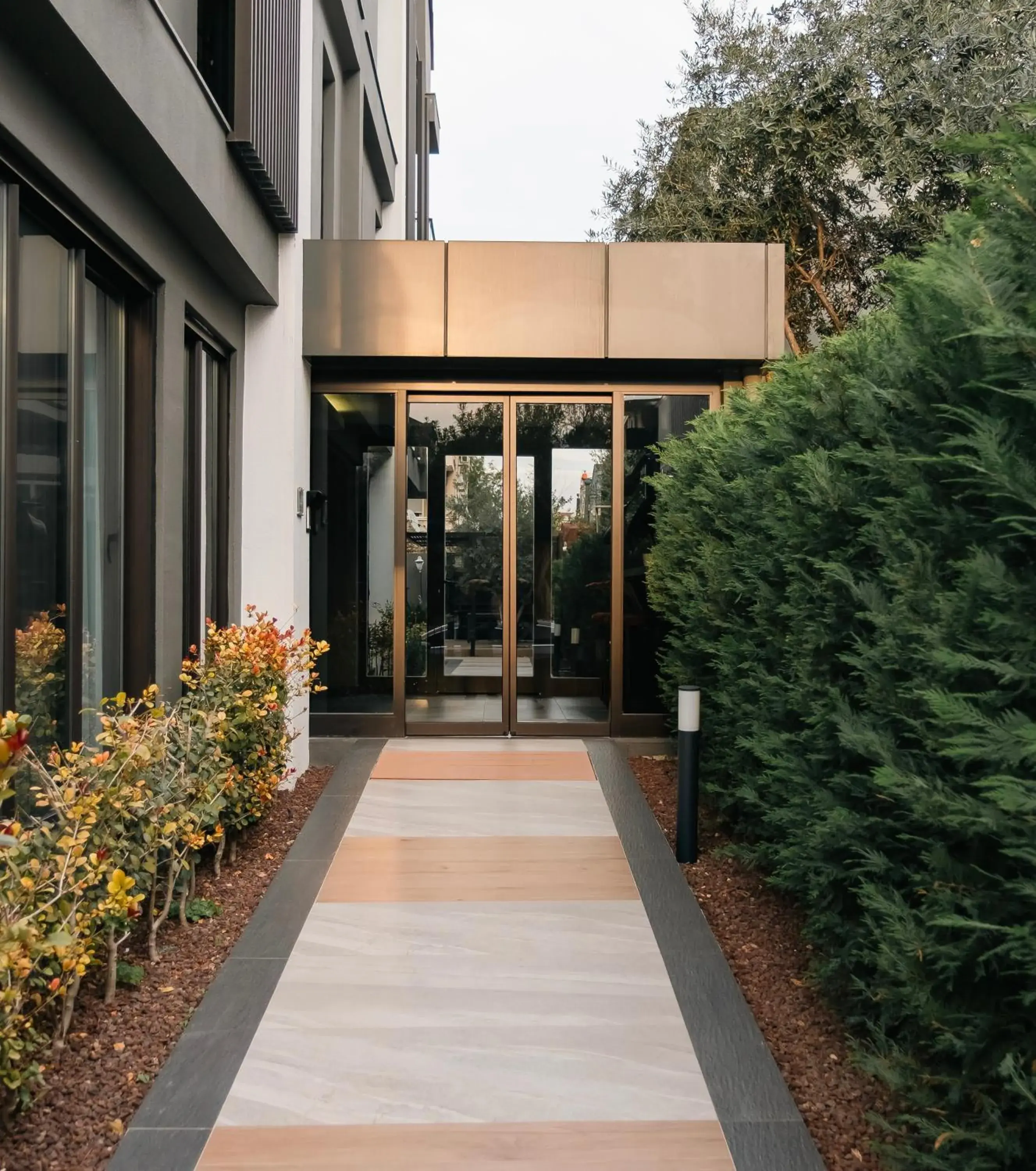 Property building in Vesta Rooms Property building in Vesta Rooms