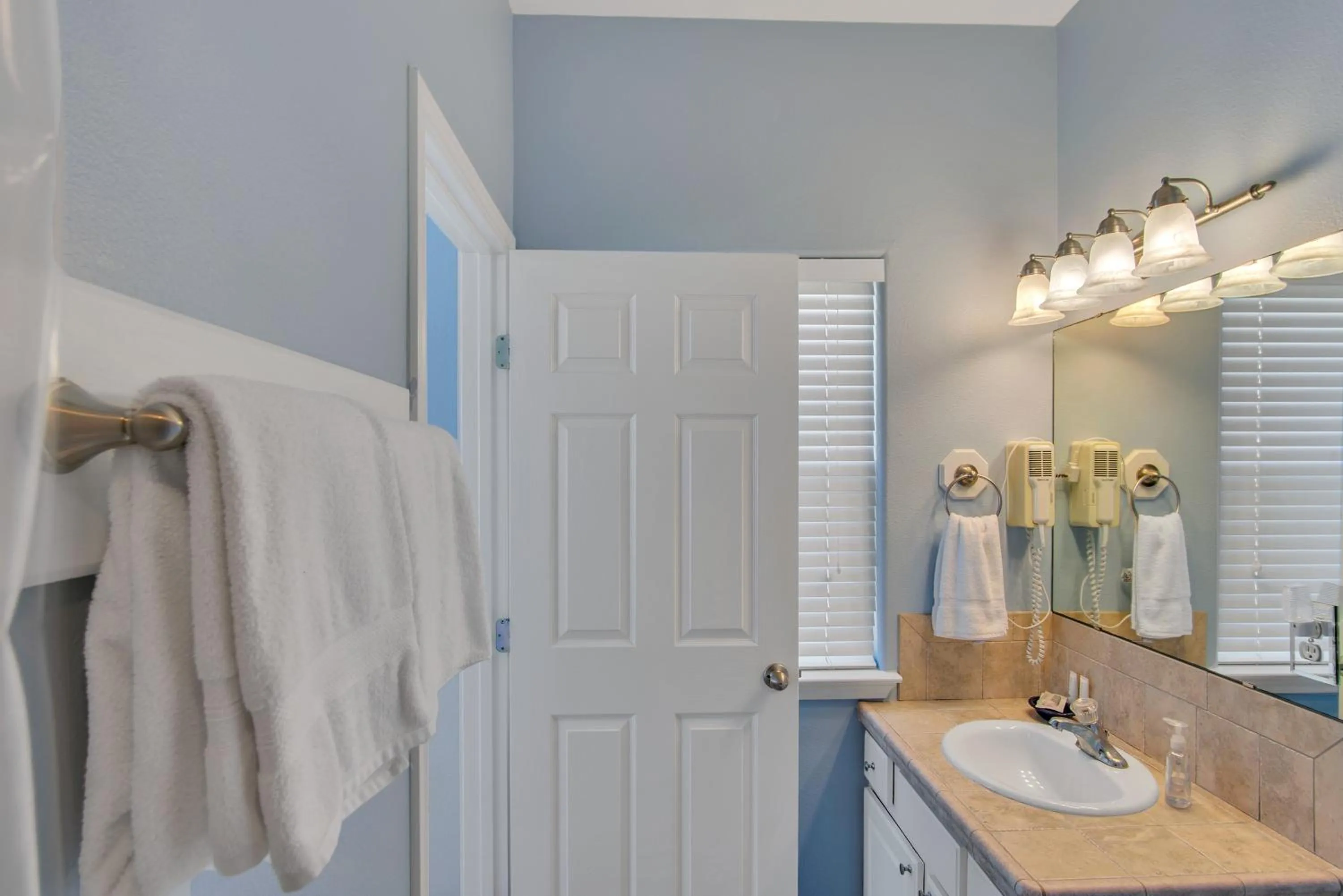 Property building in Casa La Vista