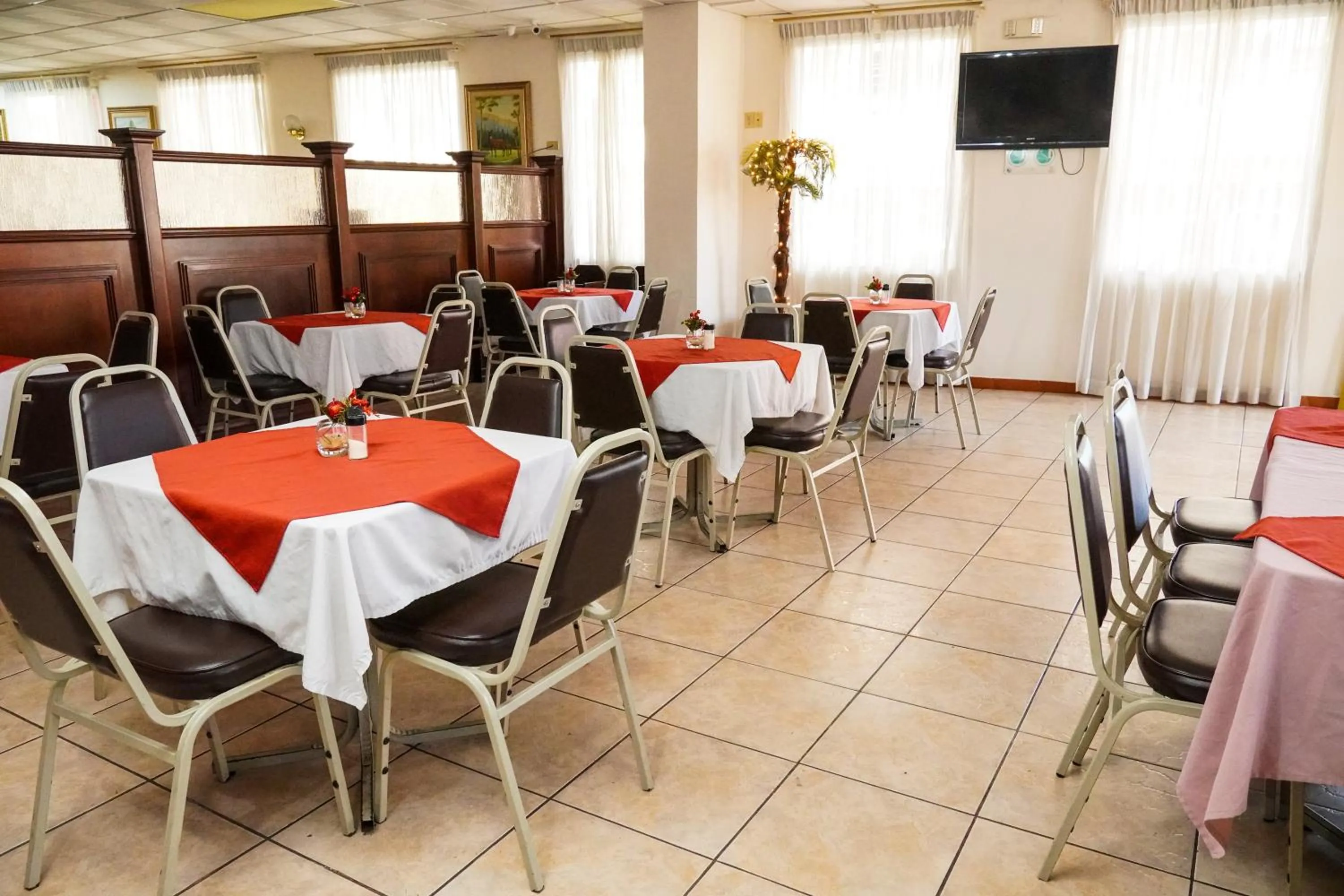 Restaurant/places to eat in Hotel Palace Ejecutivo