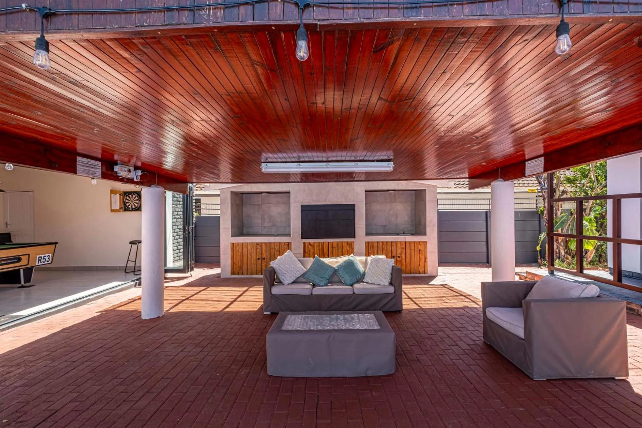 Property building in 5 Third Avenue Guesthouse