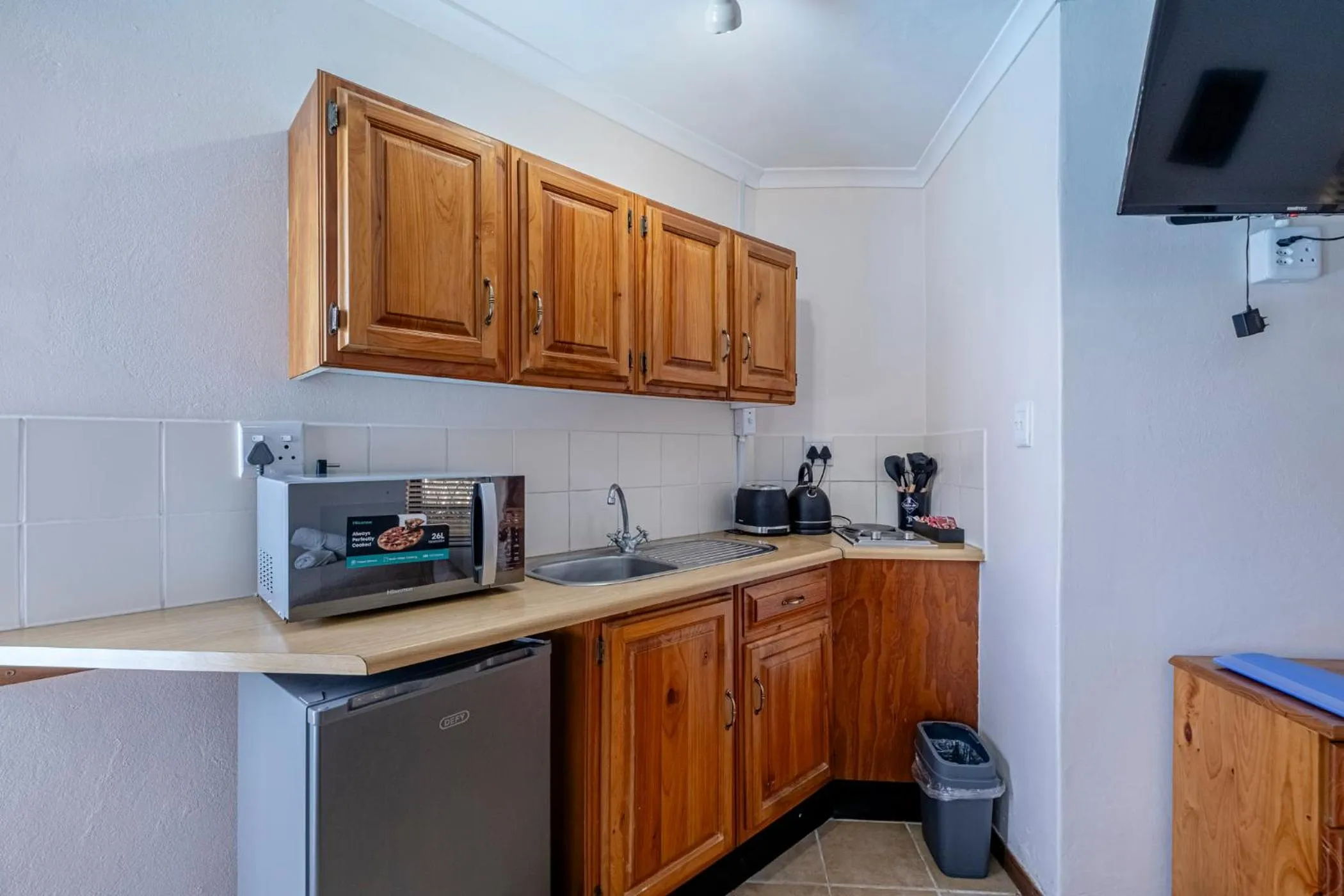 Property building in 5 Third Avenue Guesthouse