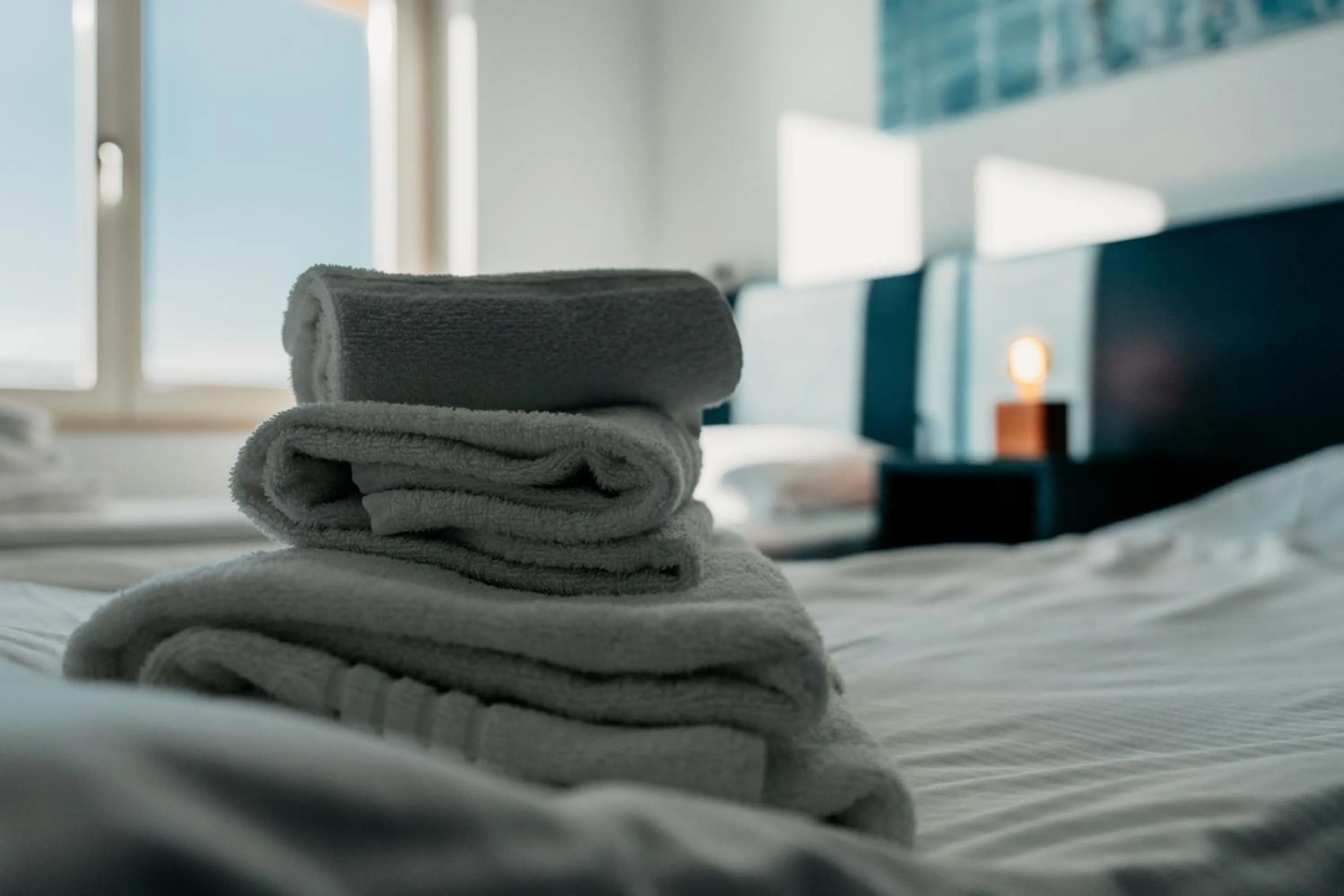 Bed in Apartments Monsurei, Lake view