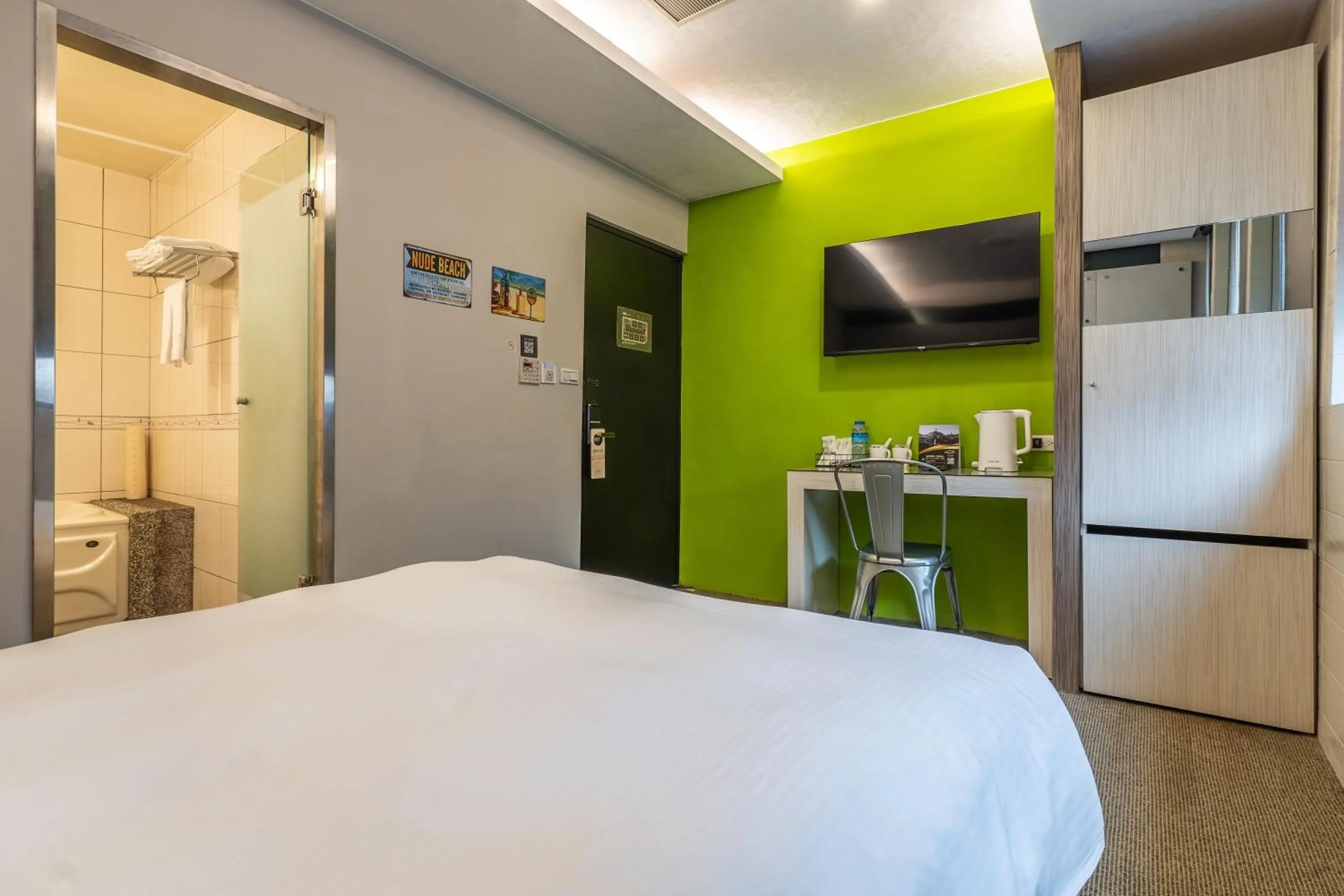 Photo of the whole room in Guide Hotel Taipei Dadaocheng