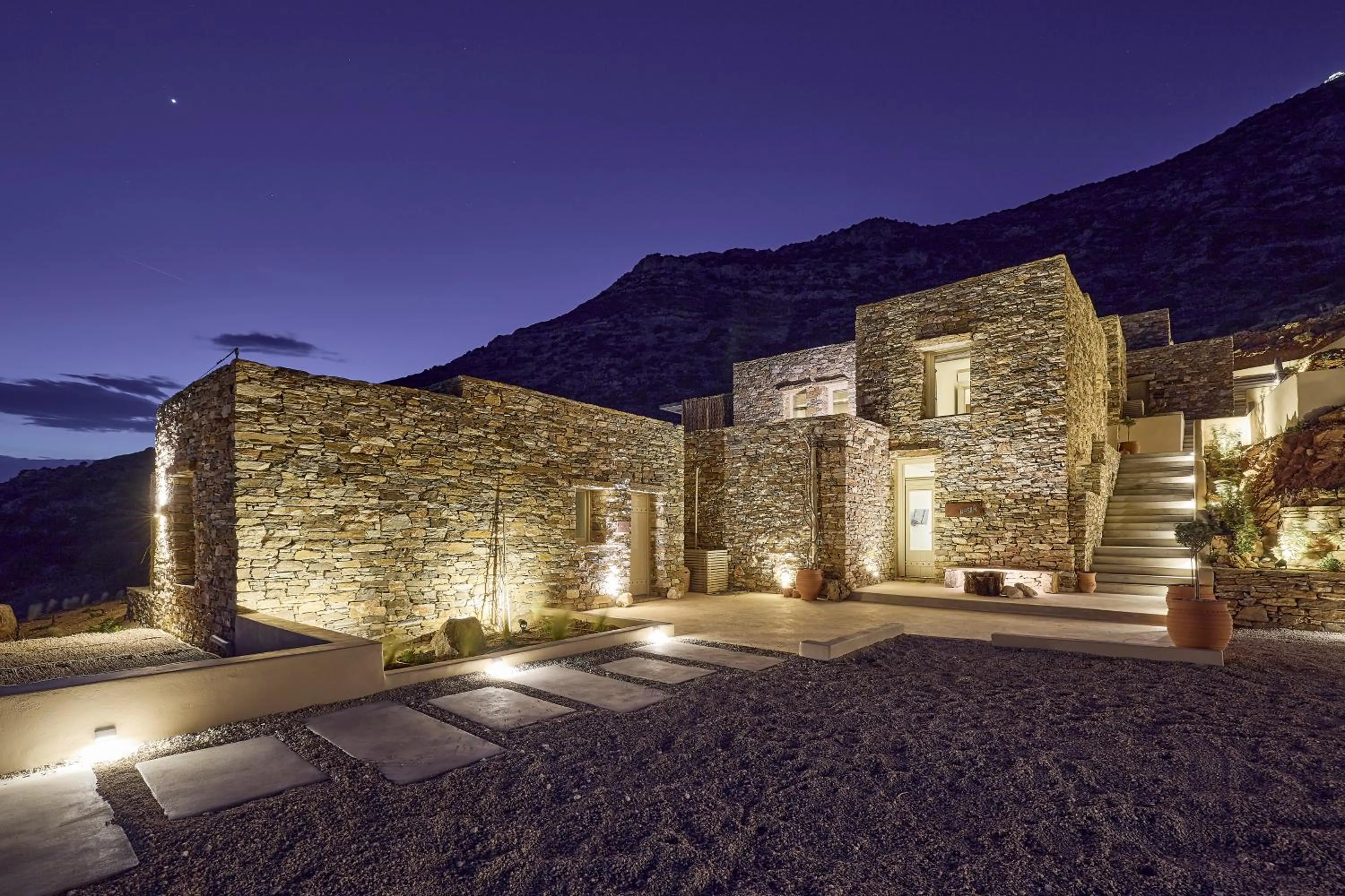 Property building in Apsila Pool Suites