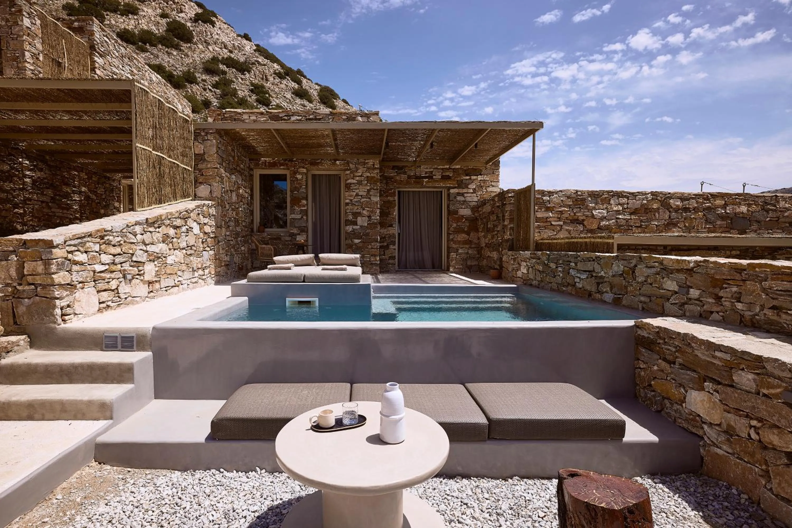 Balcony/Terrace in Apsila Pool Suites