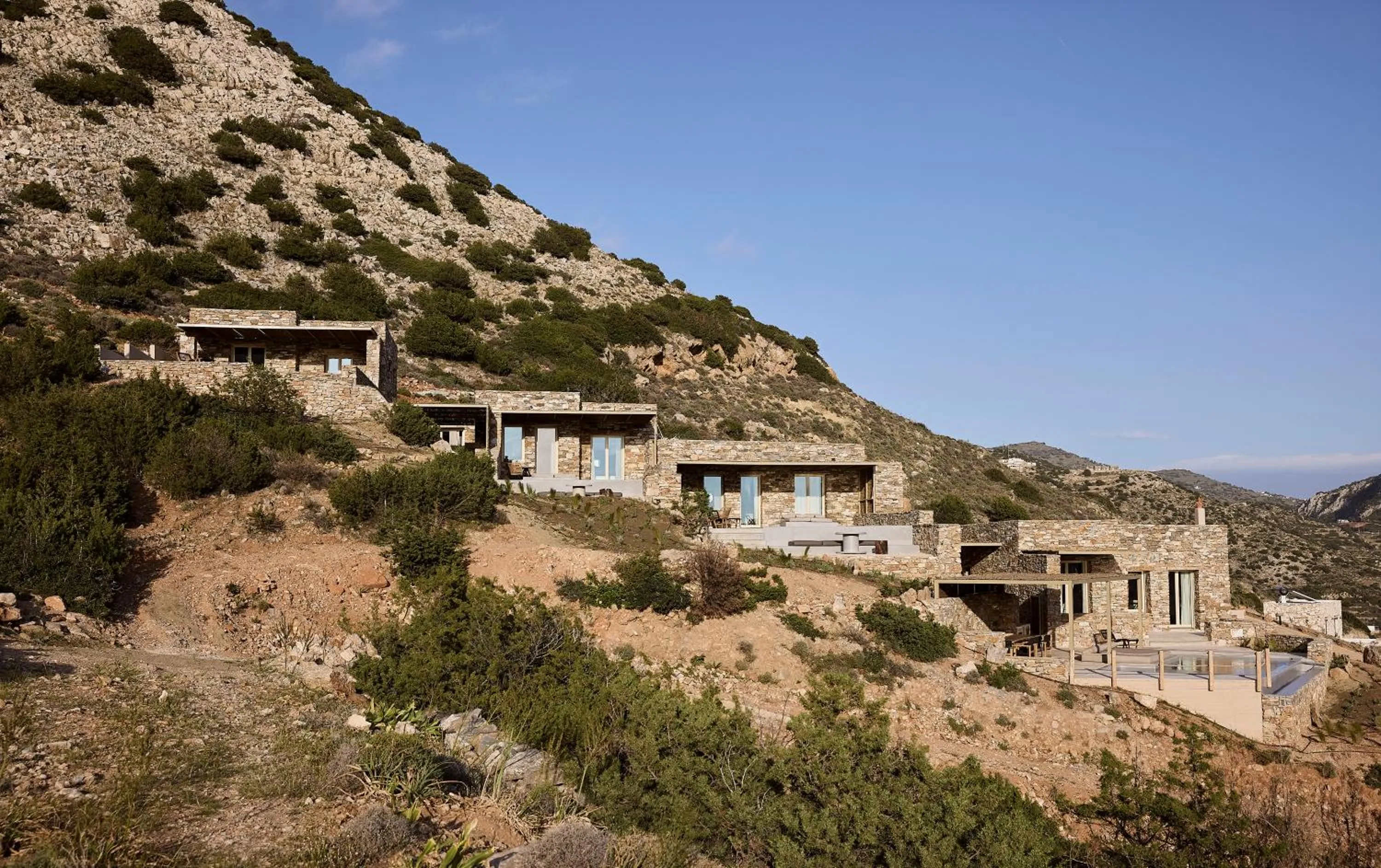 Property building in Apsila Pool Suites