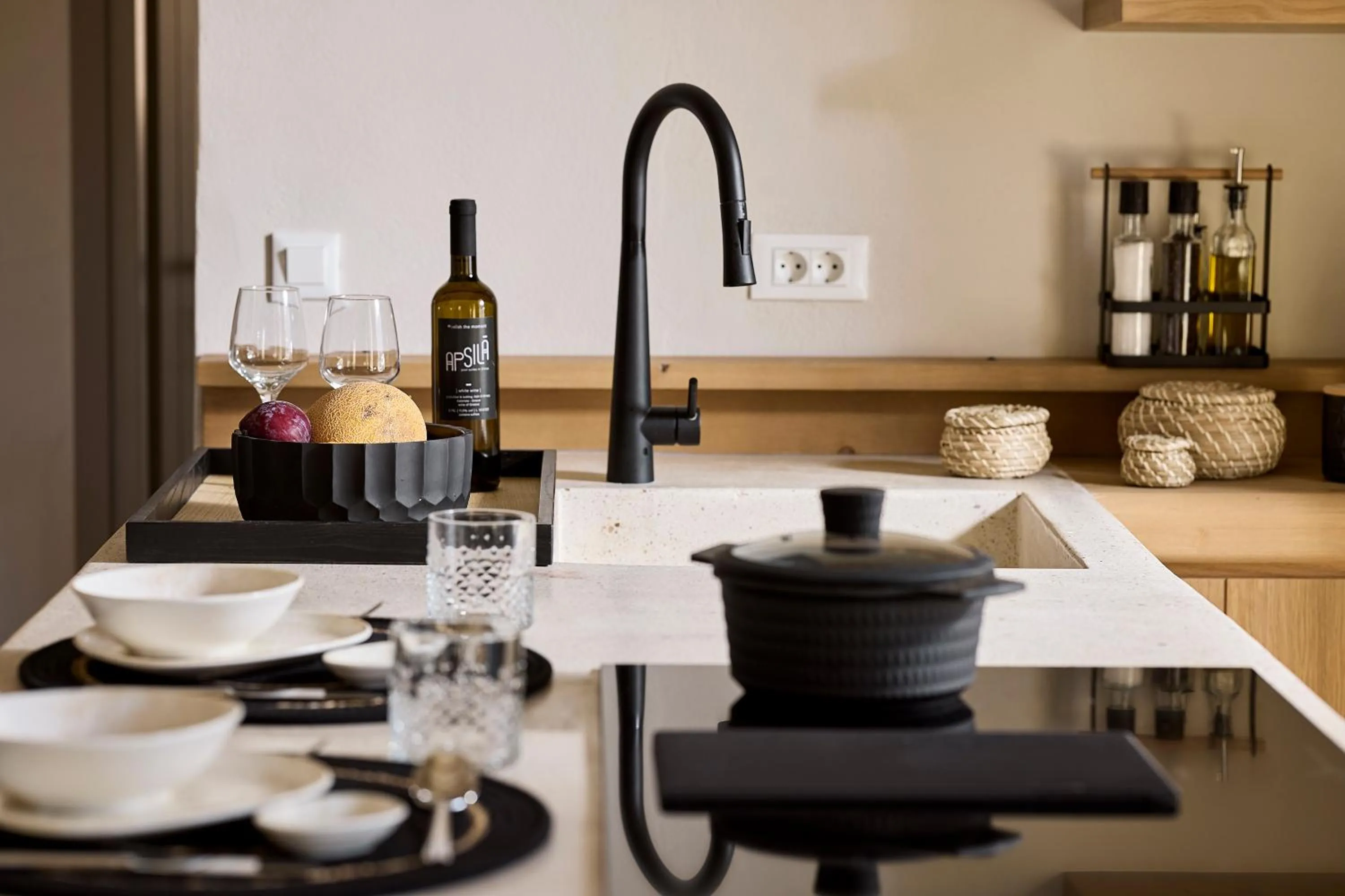Kitchen or kitchenette in Apsila Pool Suites