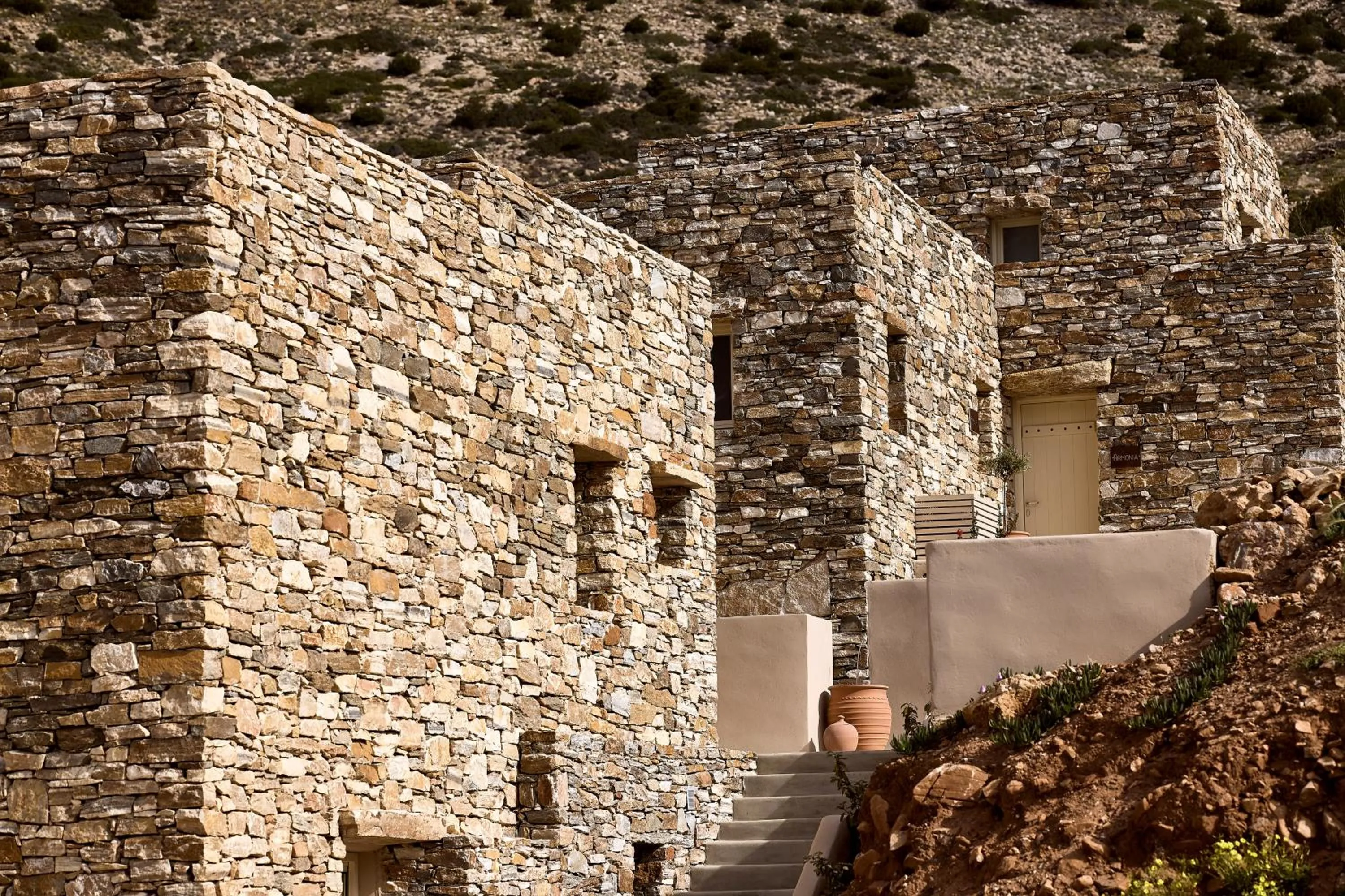 Property building in Apsila Pool Suites