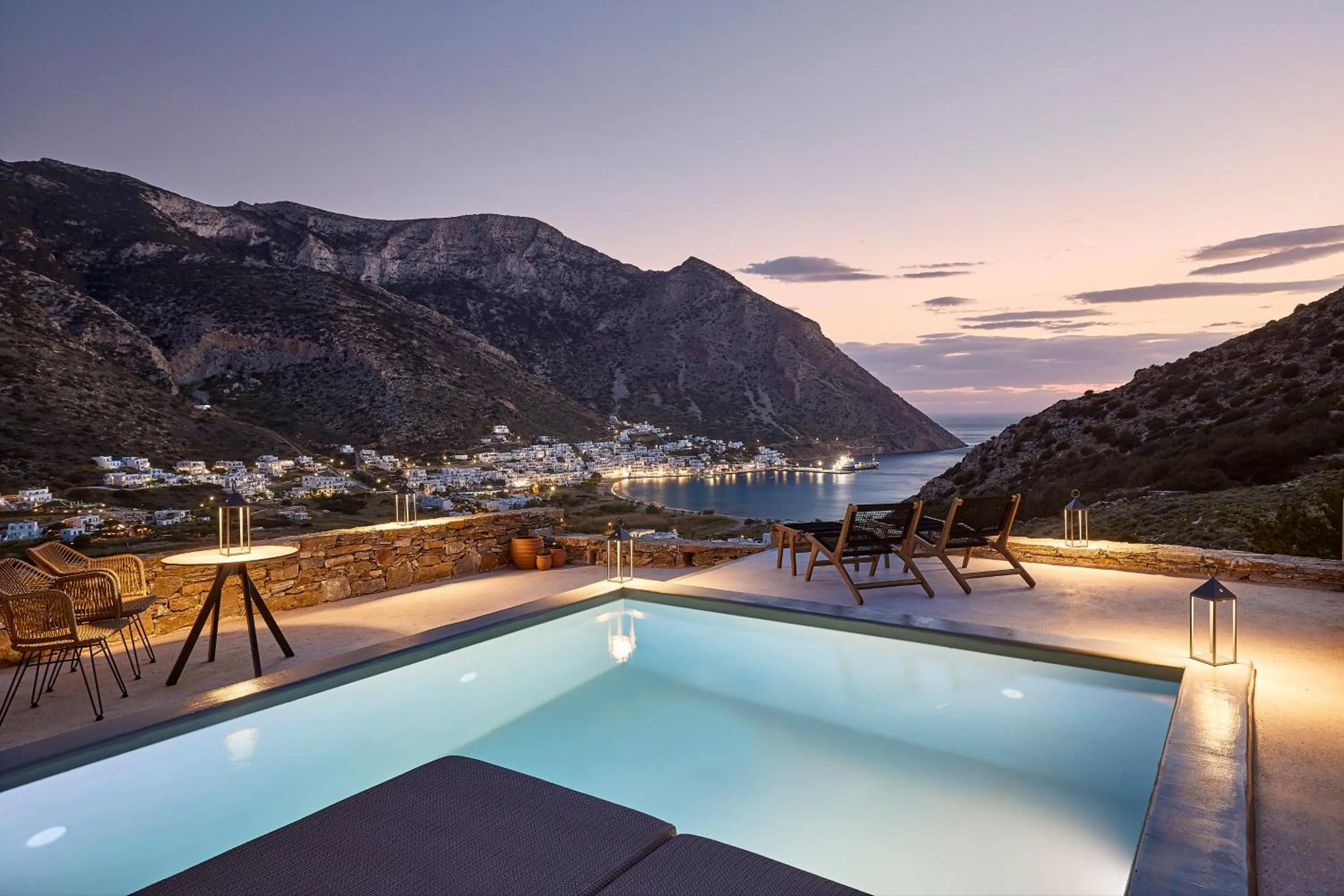Night in Apsila Pool Suites