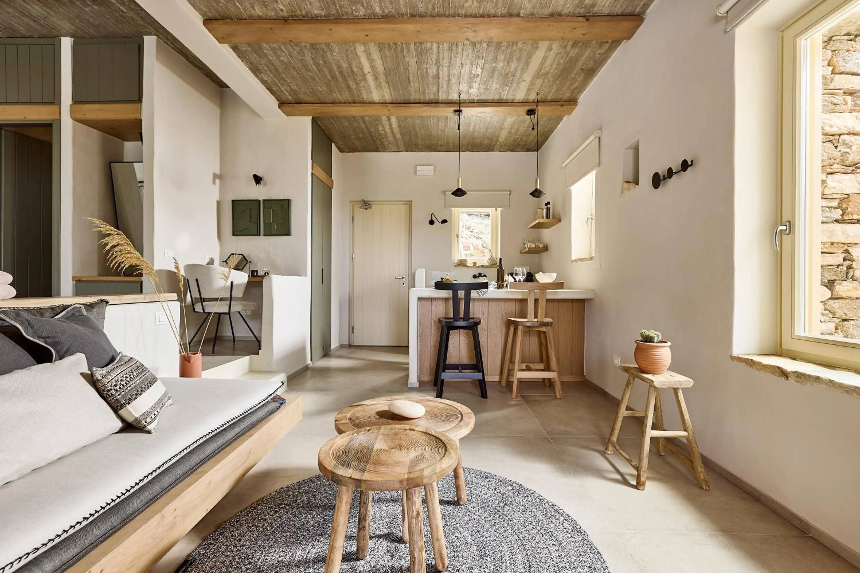 Kitchen or kitchenette in Apsila Pool Suites