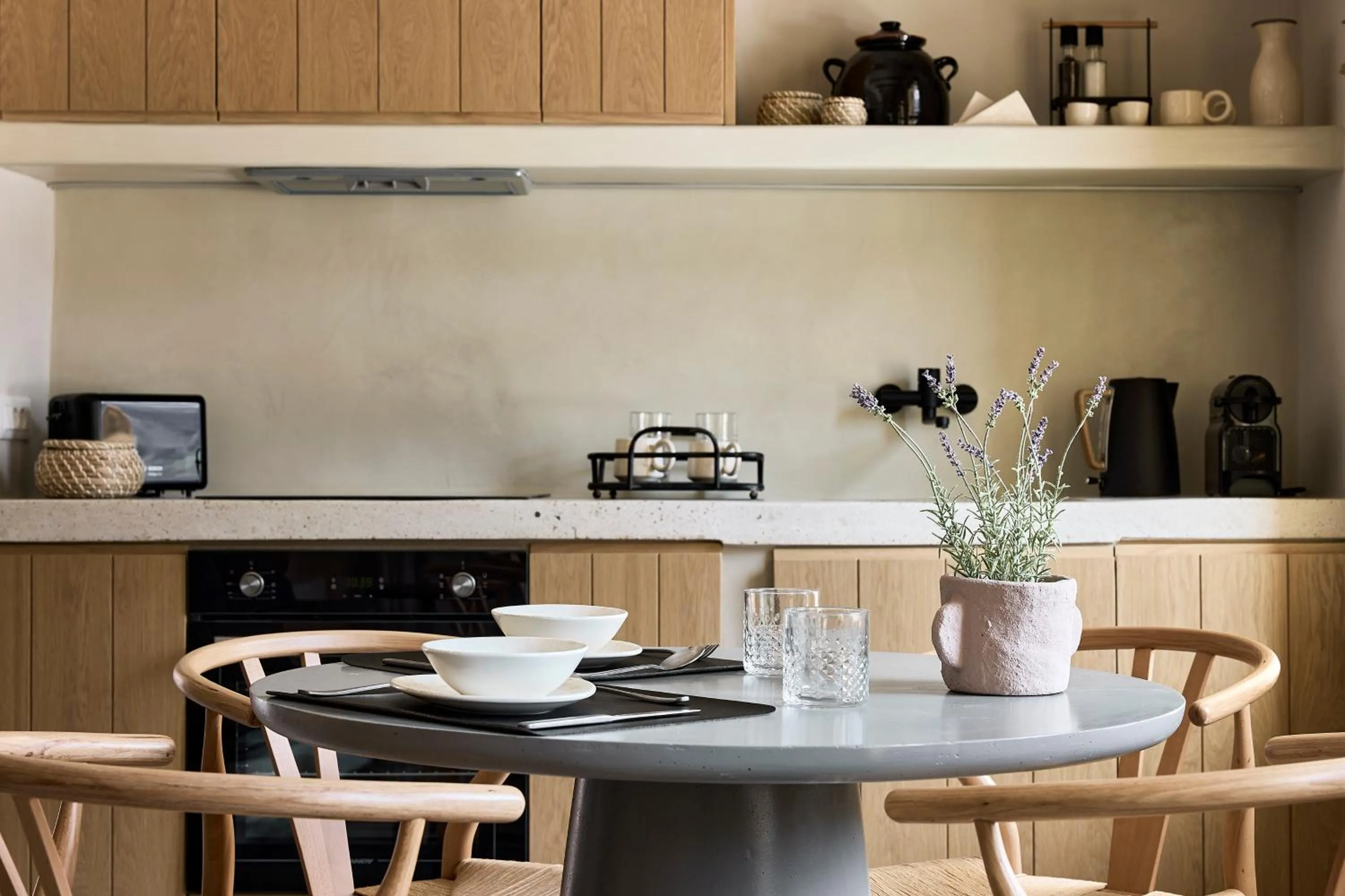 Coffee/tea facilities in Apsila Pool Suites