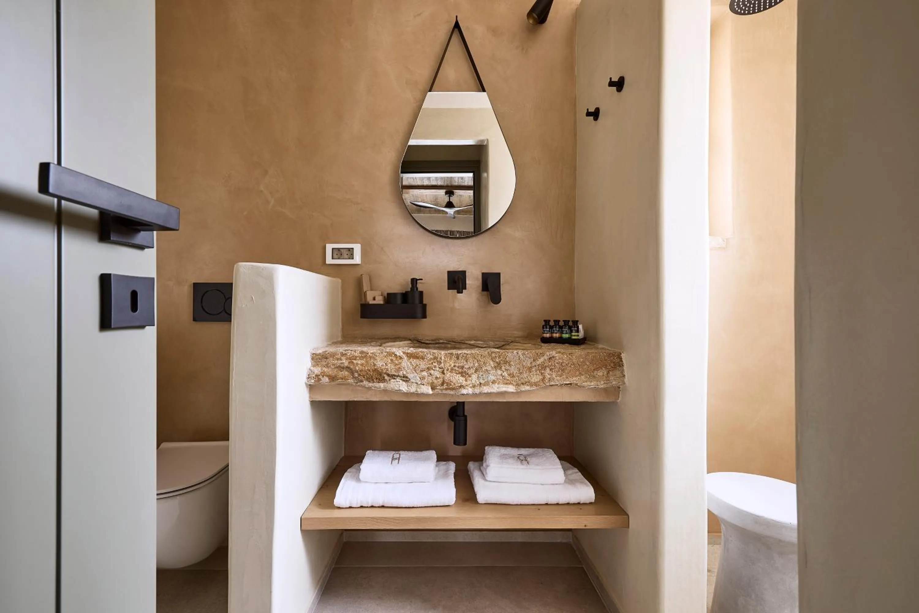 Bathroom in Apsila Pool Suites